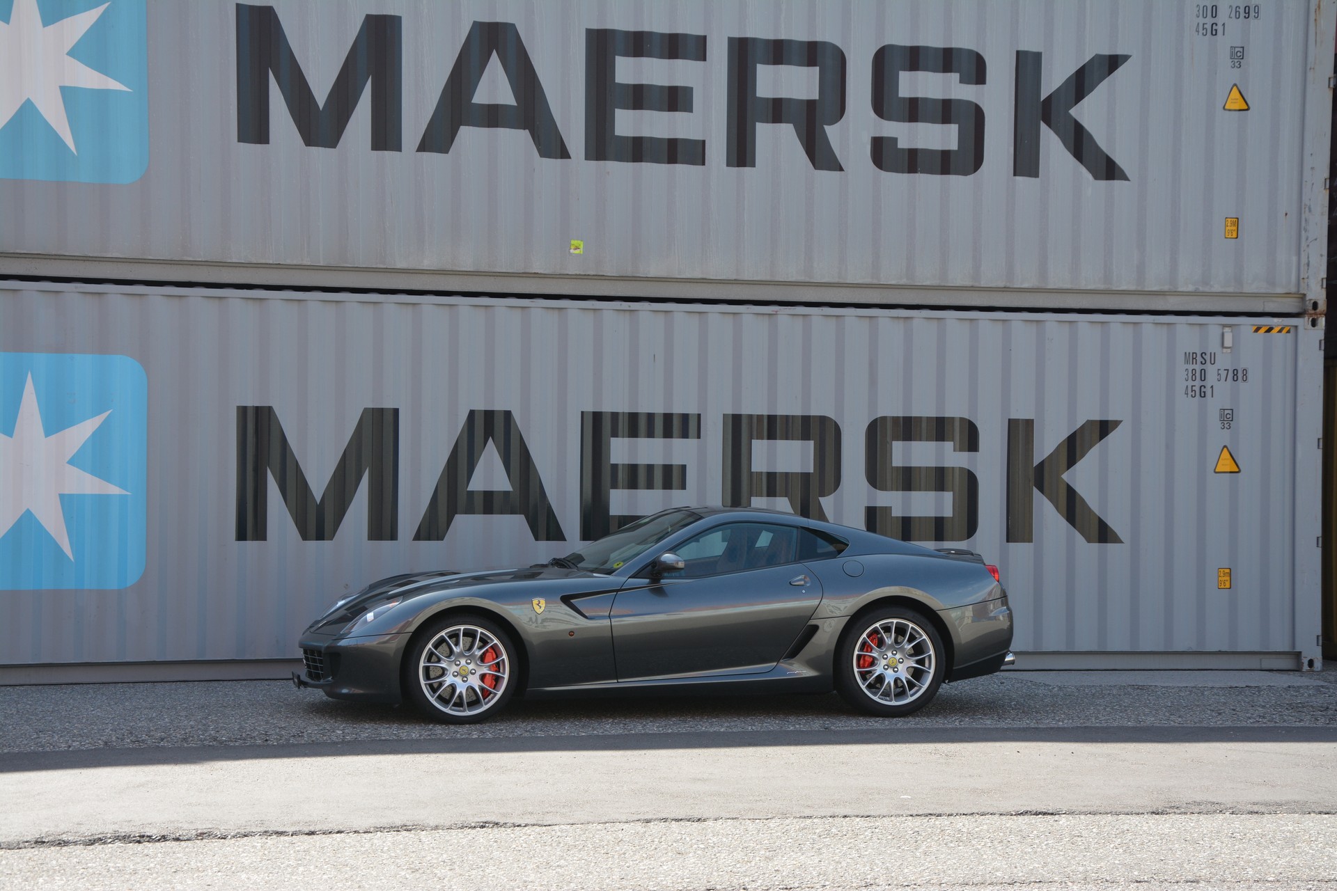 FERRARI 599 GTB Fiorano F1-showroom-element-1