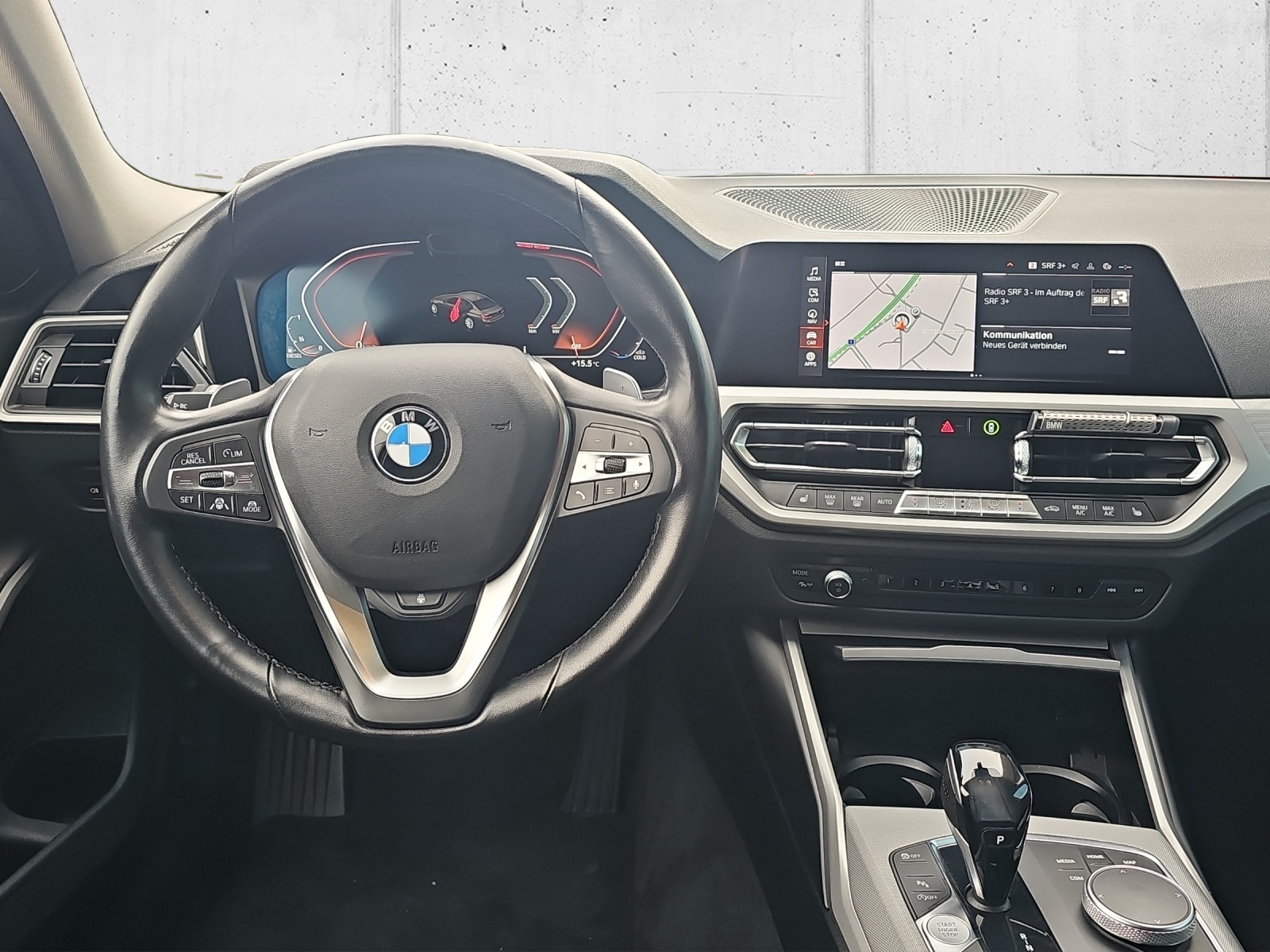 BMW 320d xDrive-image-14