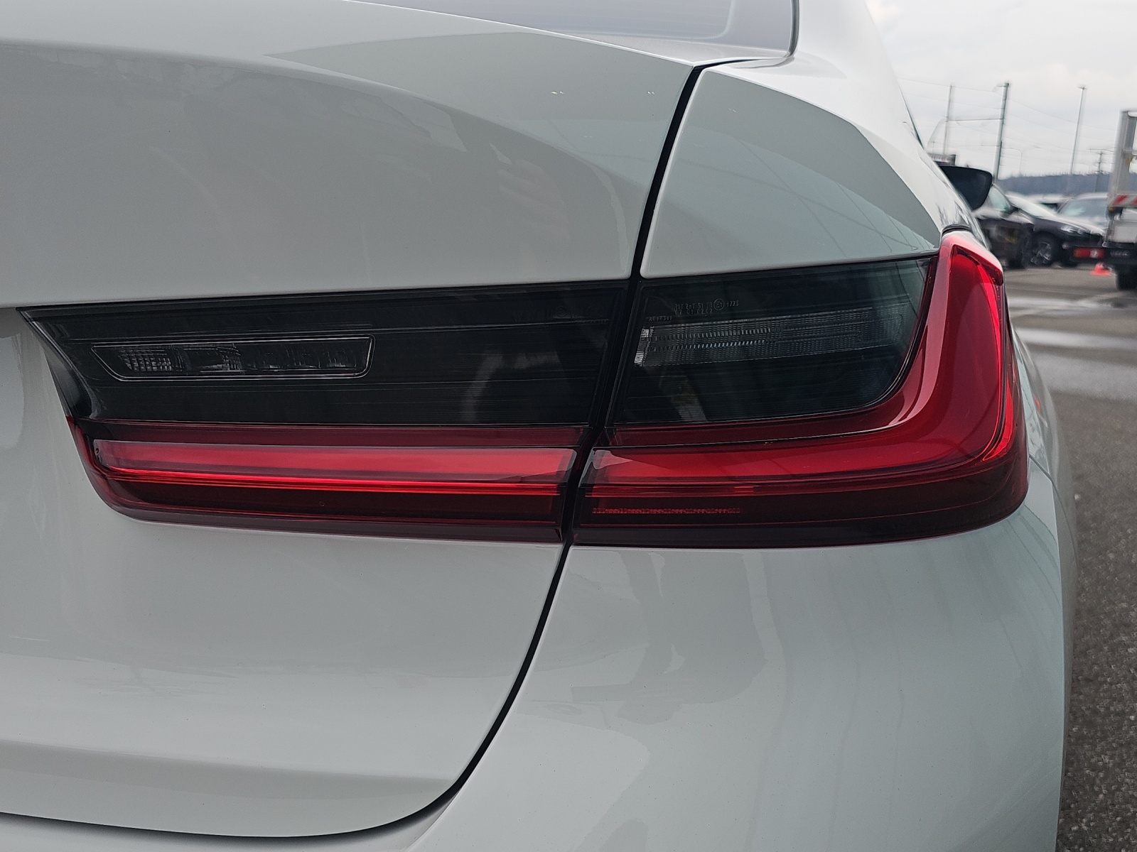 BMW 320d xDrive-image-21