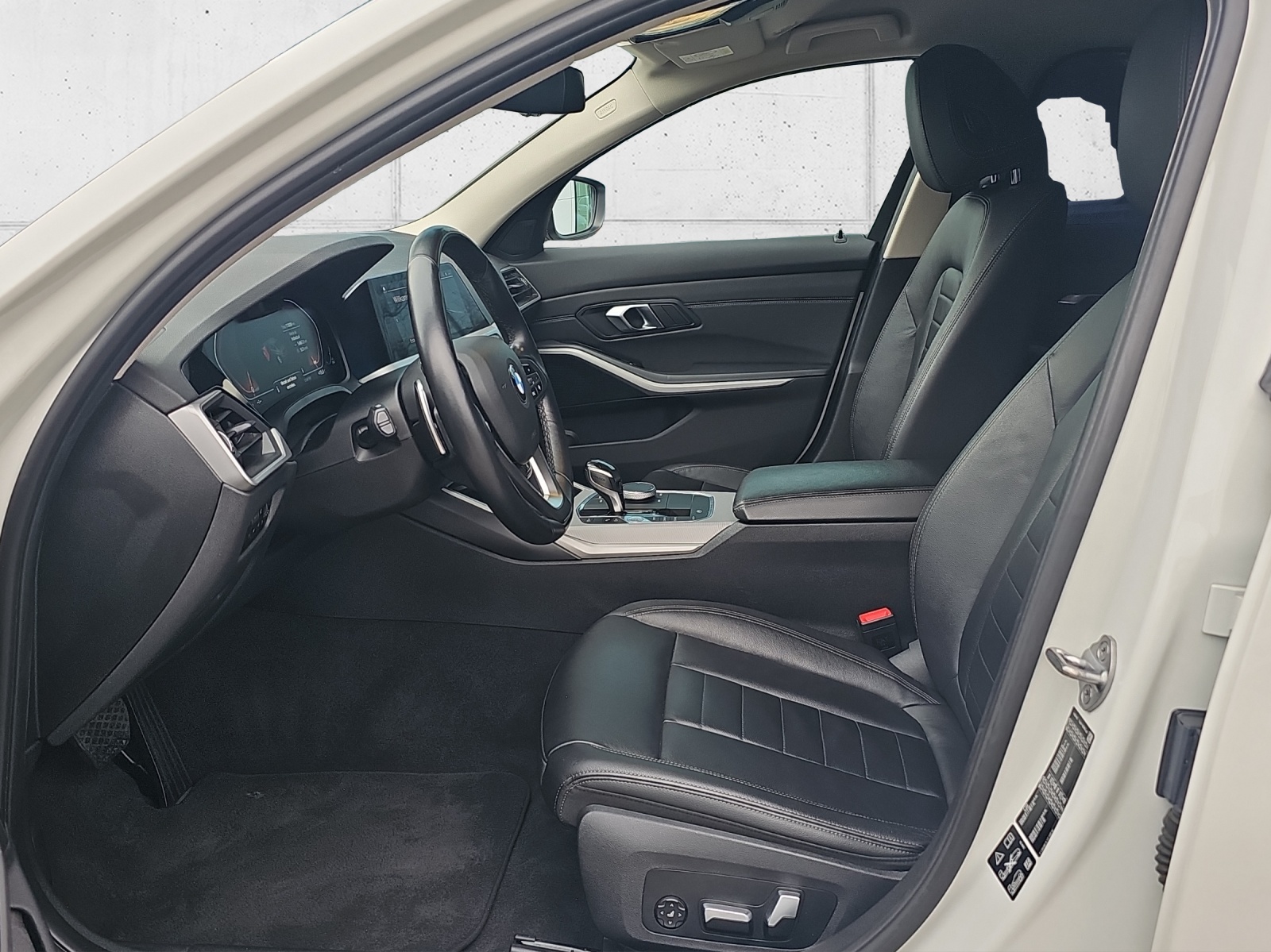 BMW 320d xDrive-image-9