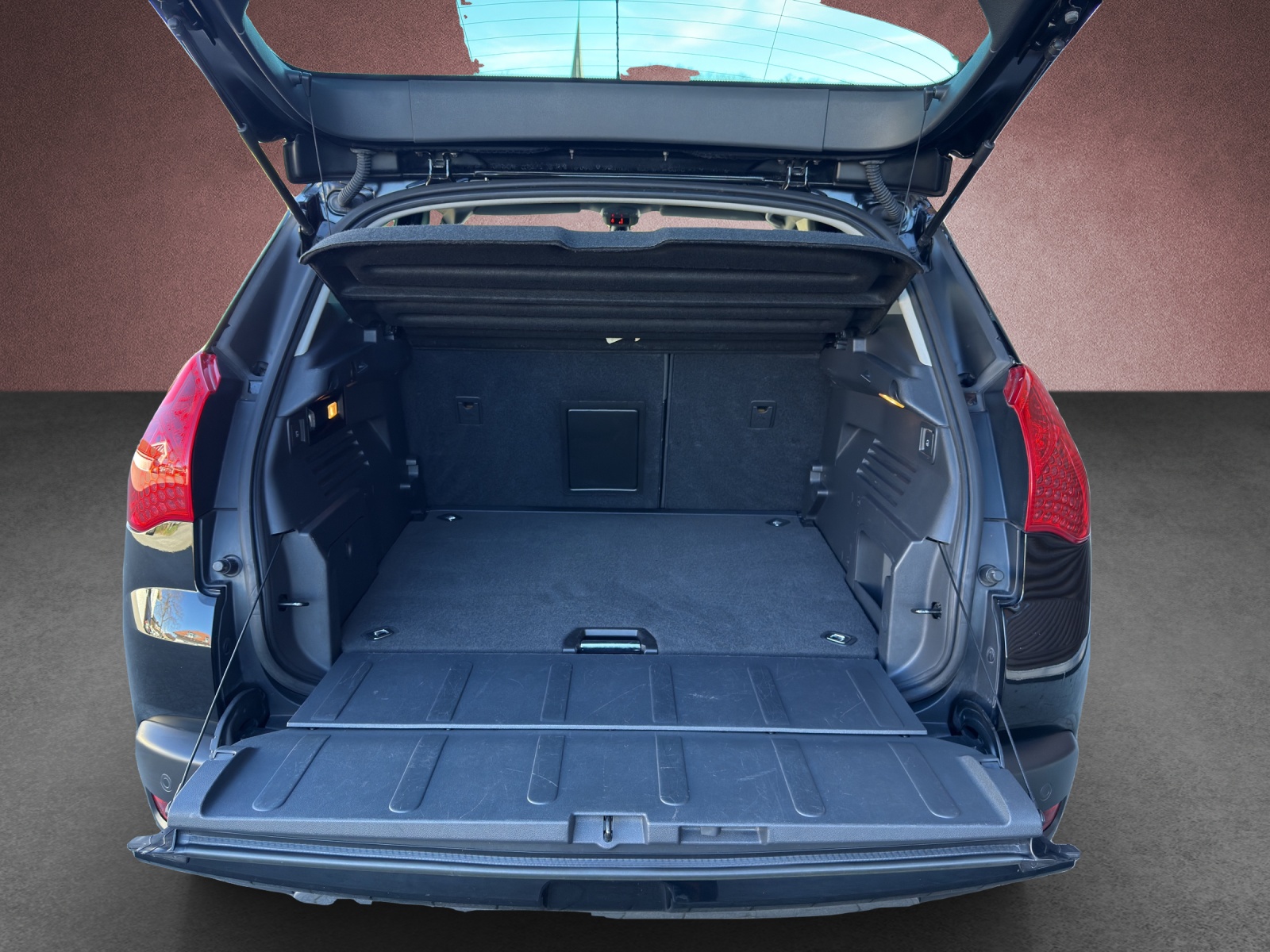 PEUGEOT 3008 1.6 16V T Style-image-12