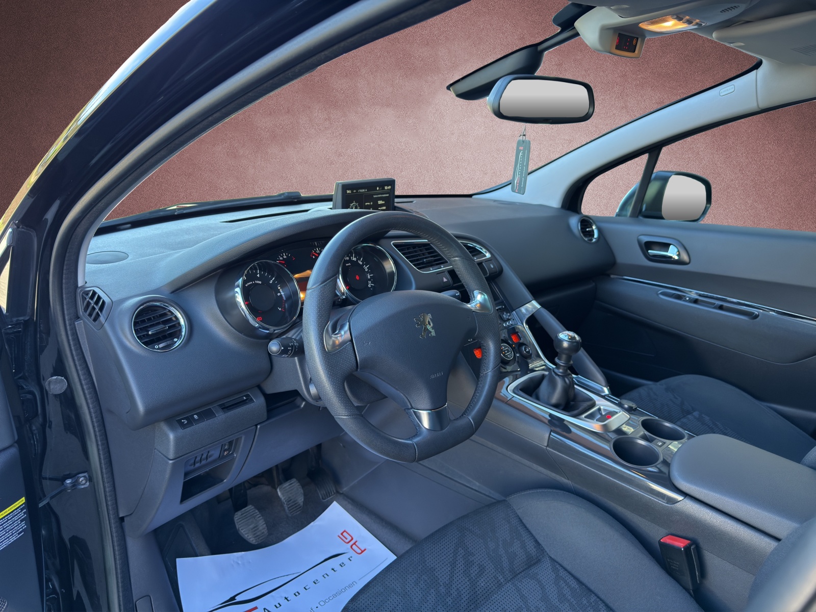 PEUGEOT 3008 1.6 16V T Style-image-6