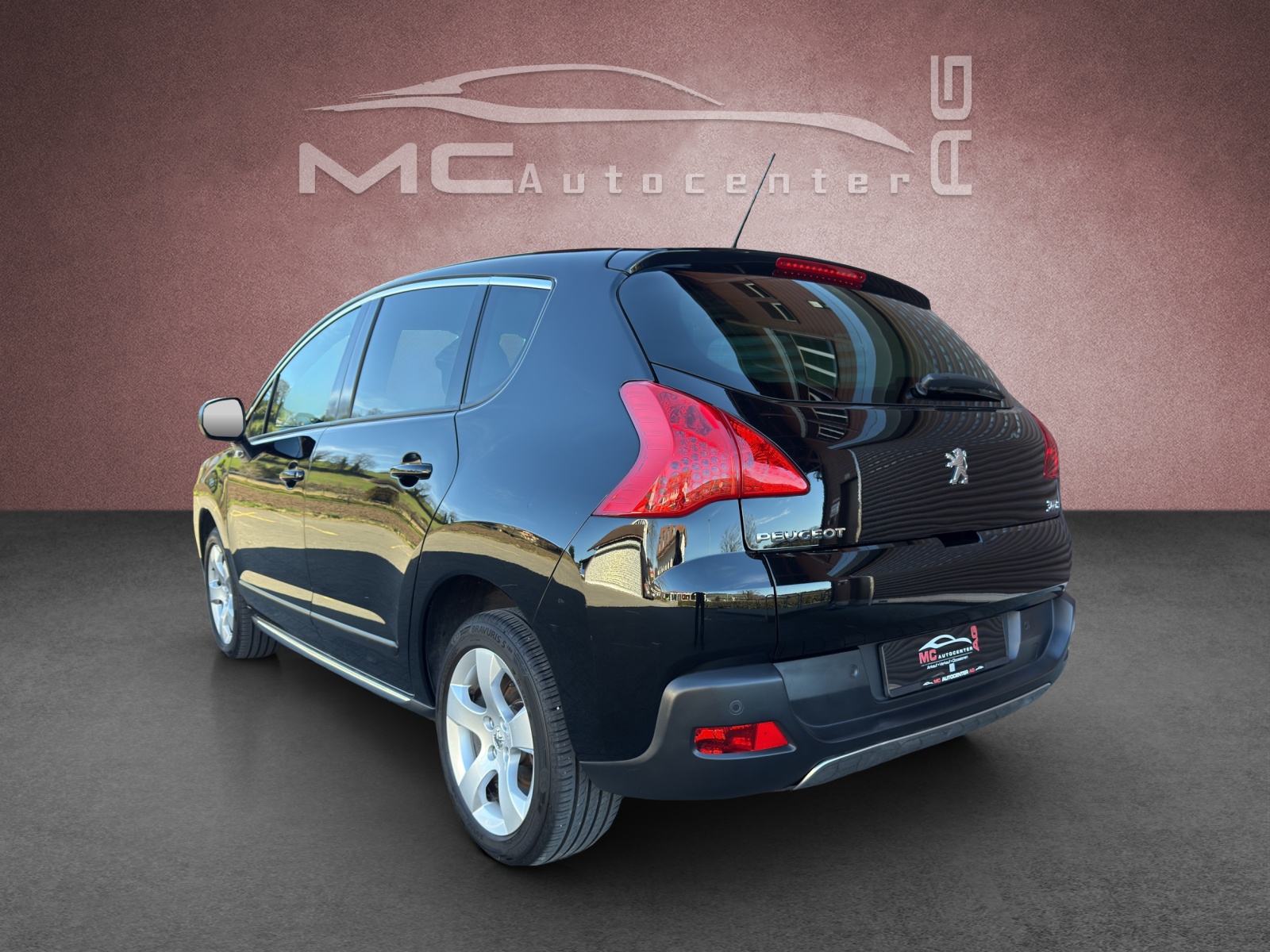 PEUGEOT 3008 1.6 16V T Style-image-2