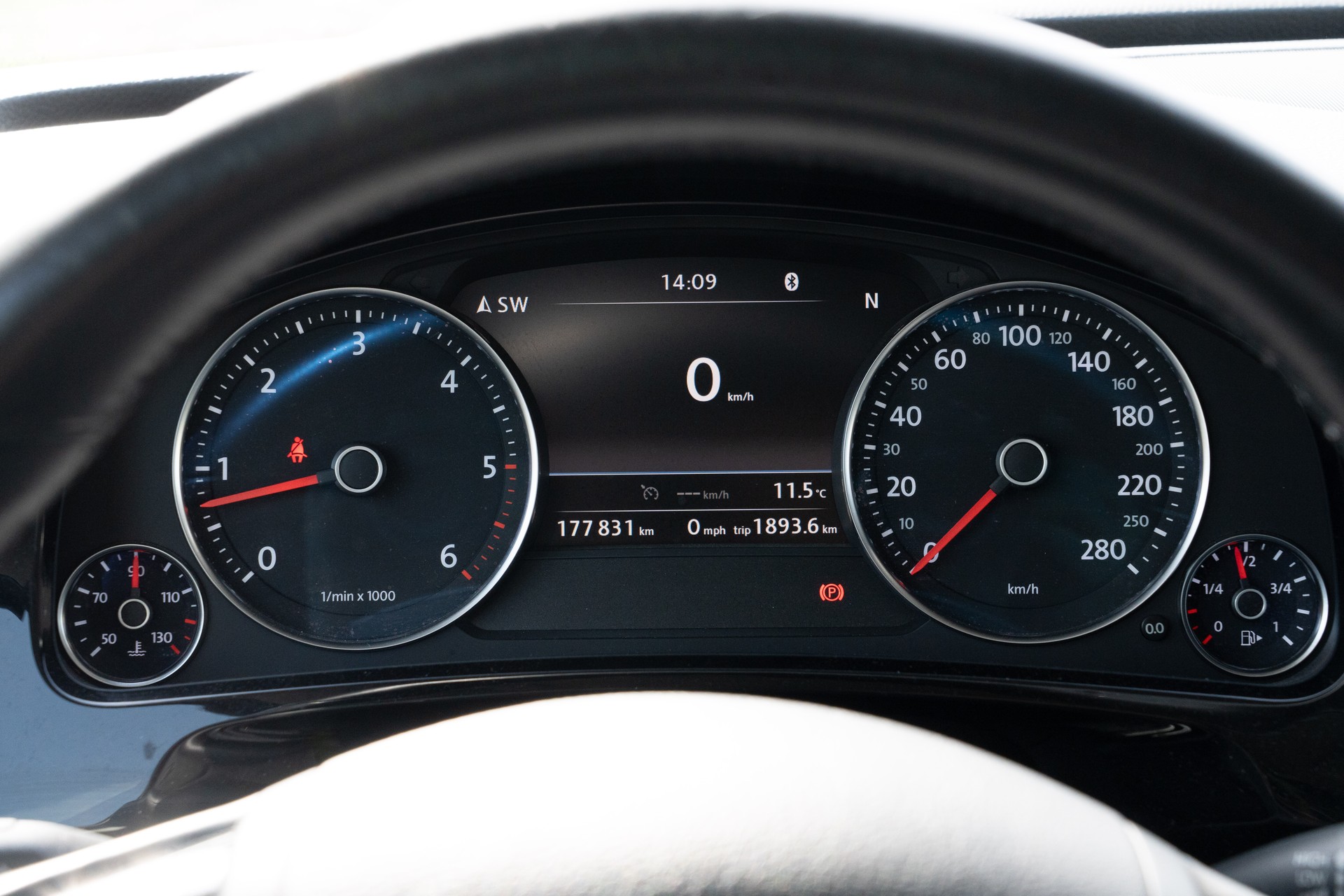 VW Touareg 3.0 TDI BlueMotion Technology Tiptronic-image-17