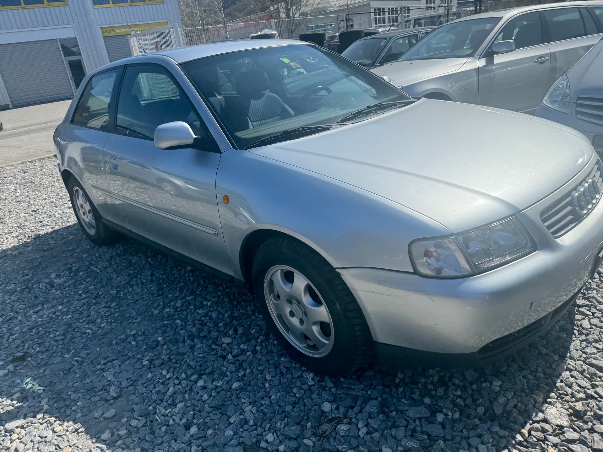 AUDI A3 1.8 T Attraction-image-5