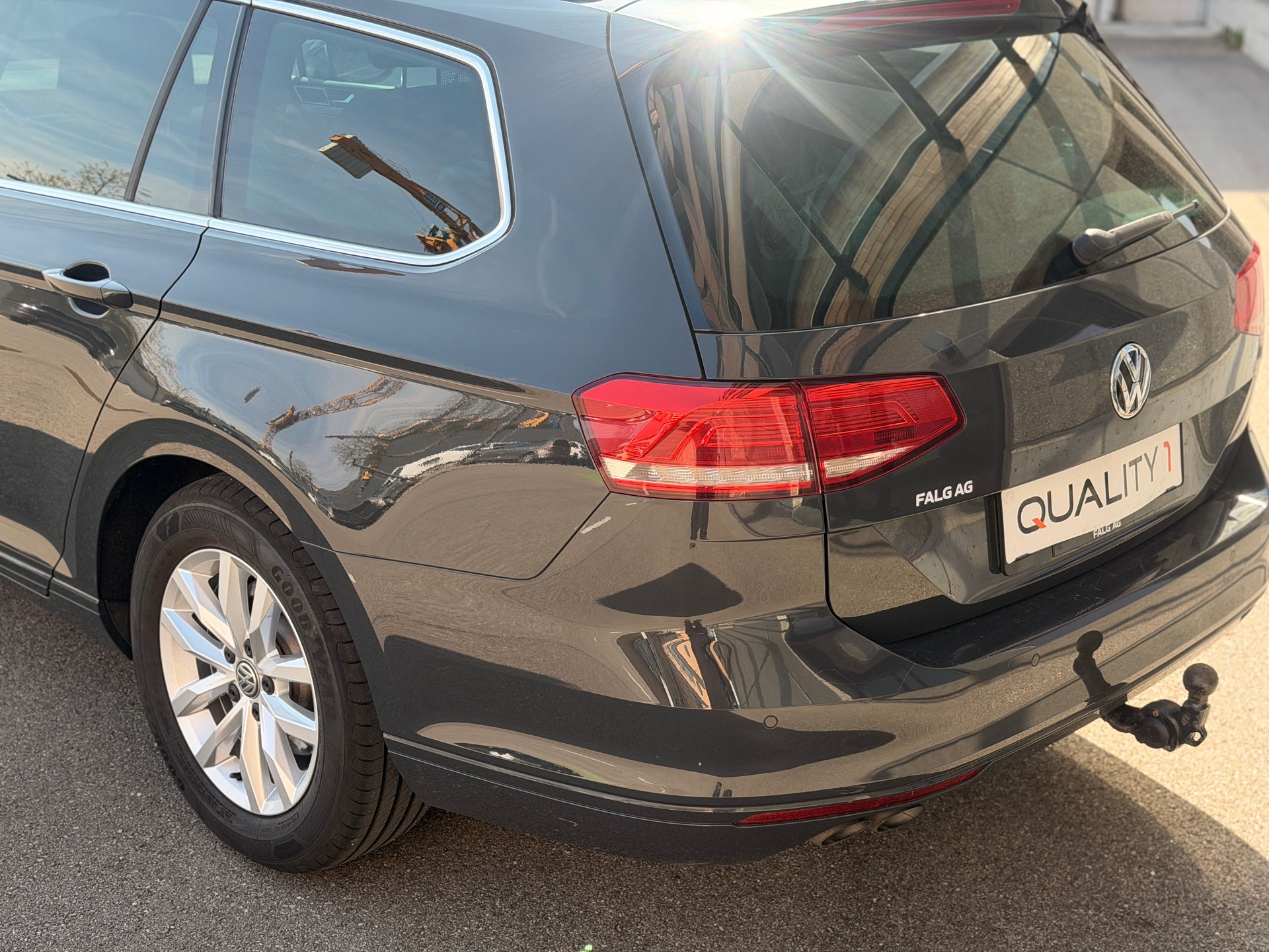 VW Passat Variant 2.0 TDI SCR BMT Comfortline DSG-image-12