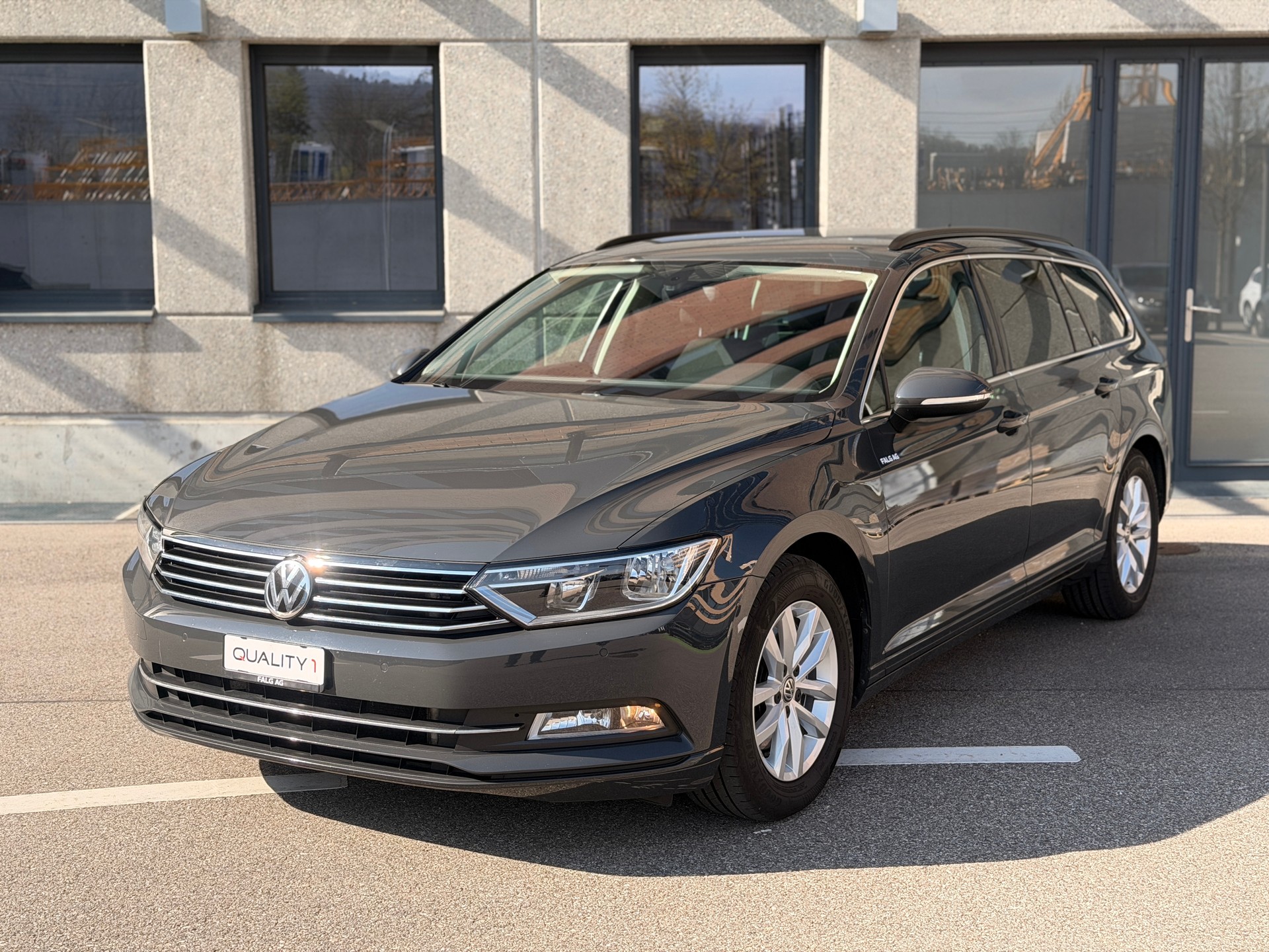 VW Passat Variant 2.0 TDI SCR BMT Comfortline DSG-image-0