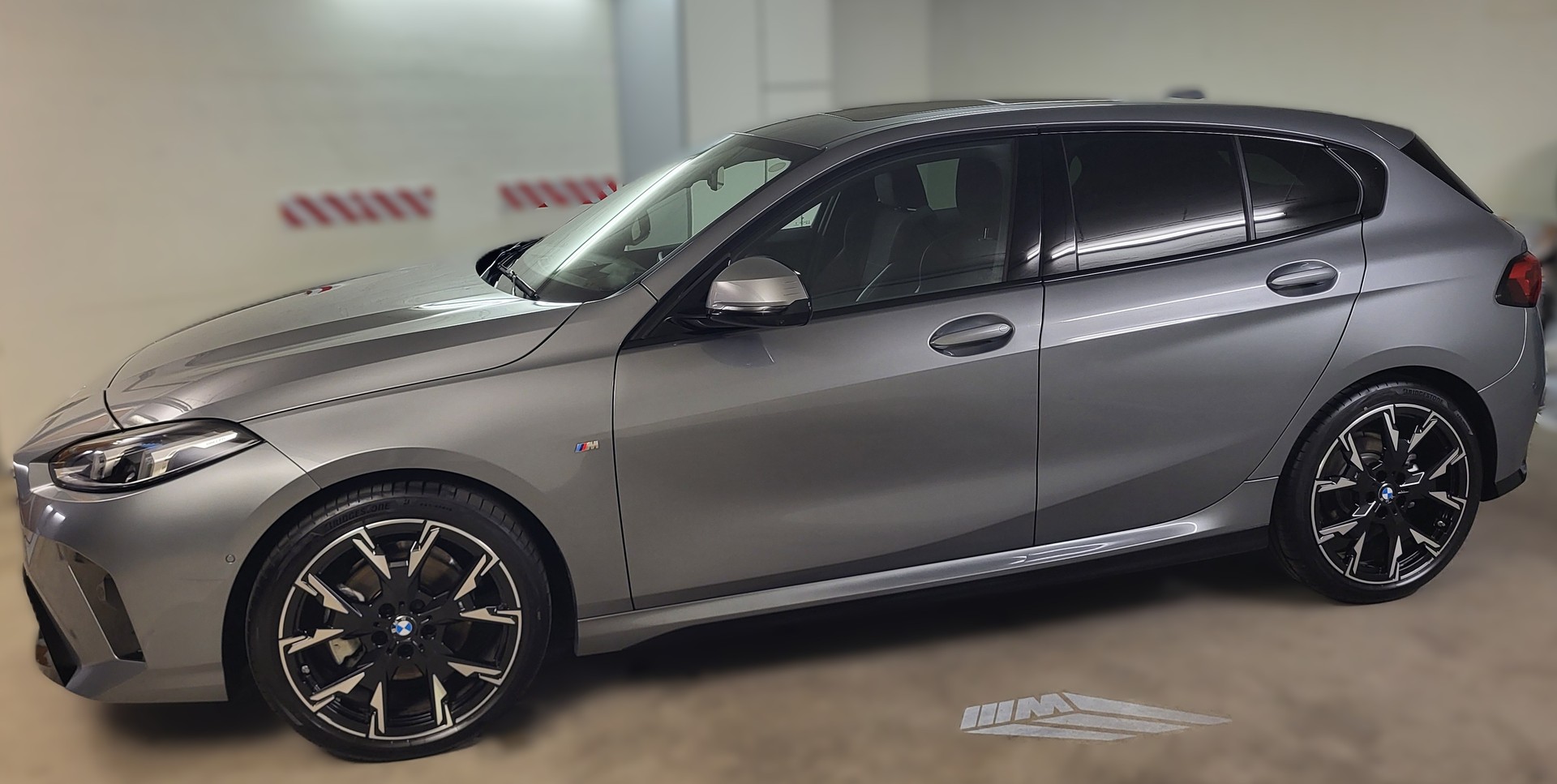 BMW 120d M Sport Steptronic-showroom-element-3
