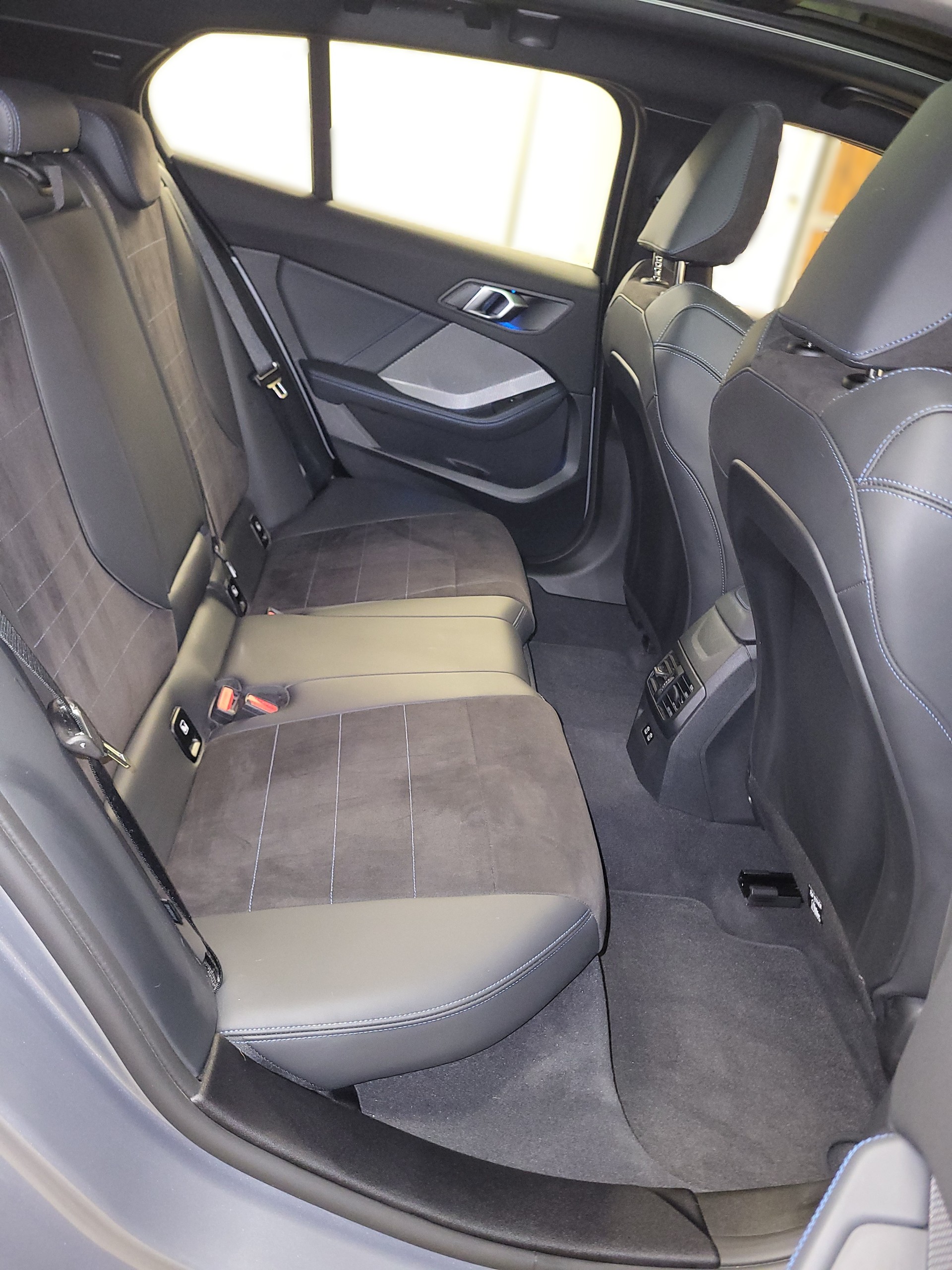BMW 120d M Sport Steptronic-image-17
