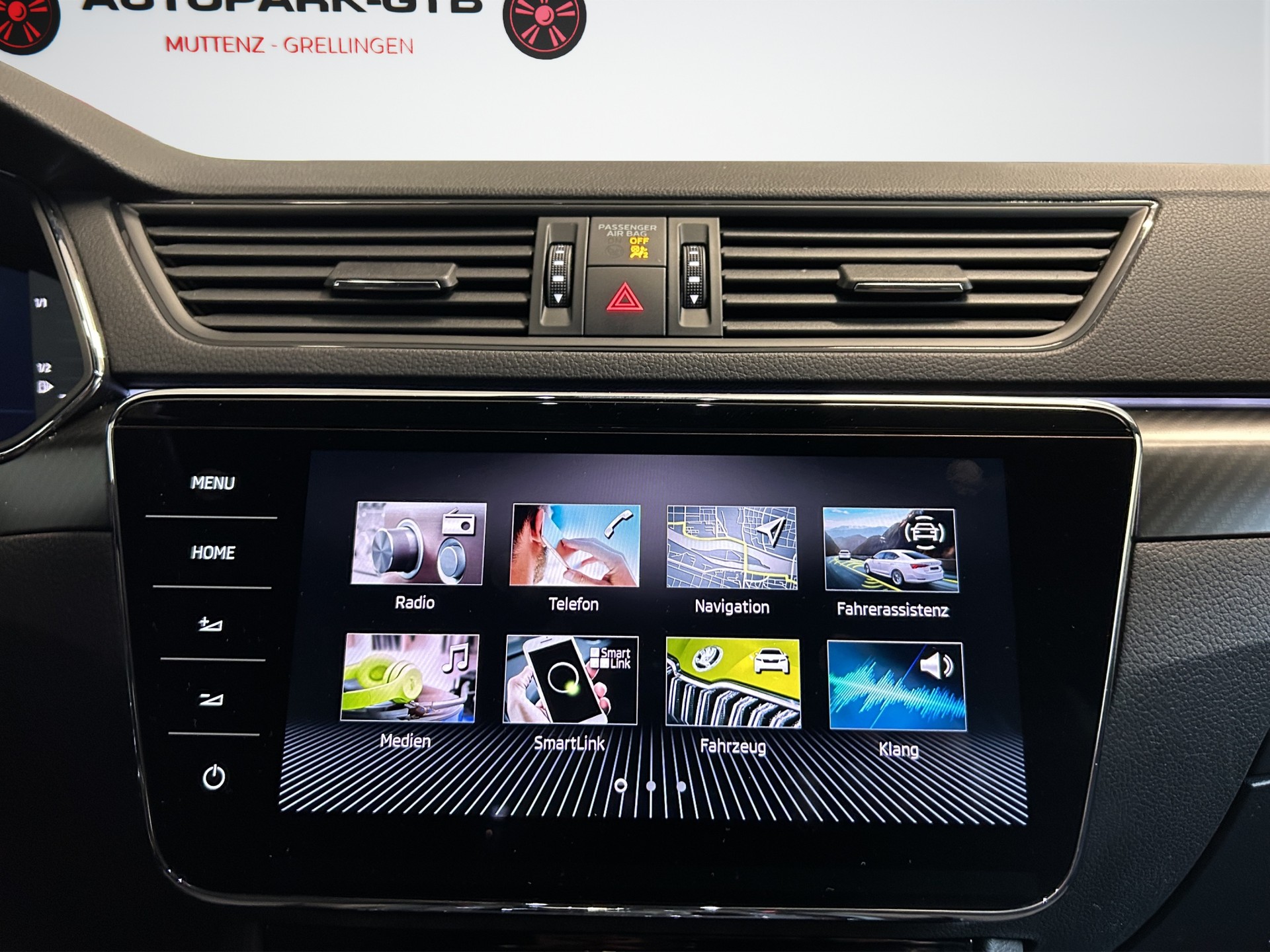 SKODA Superb Combi 2.0 TDi SportLine Light 4x4 DSG-image-18