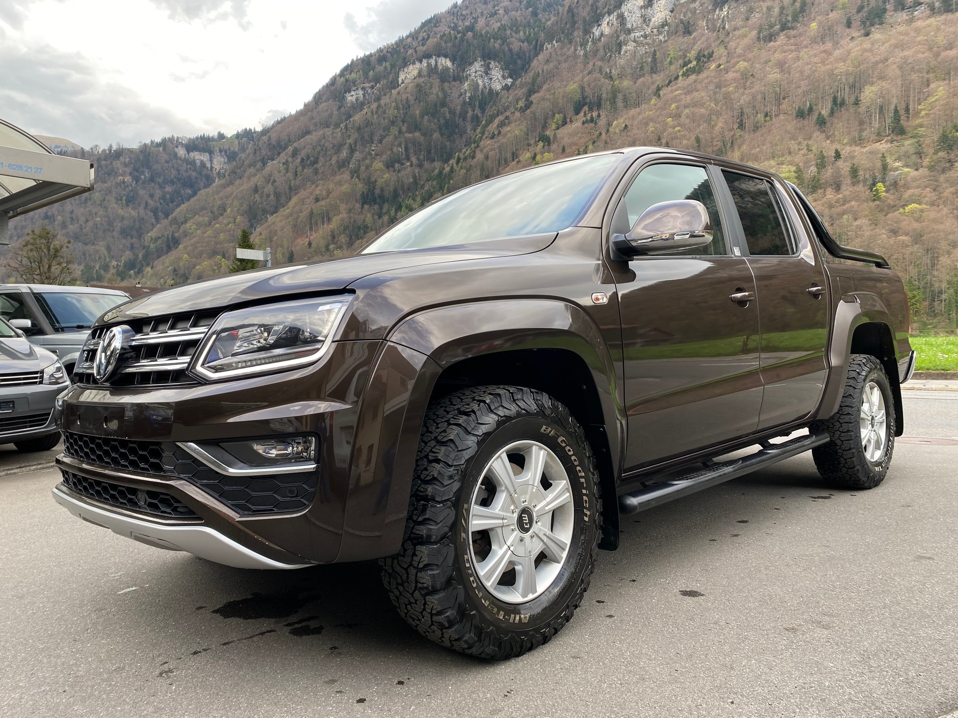 VW Amarok 3.0TDI Crossline 4Motion Automatic-image-1