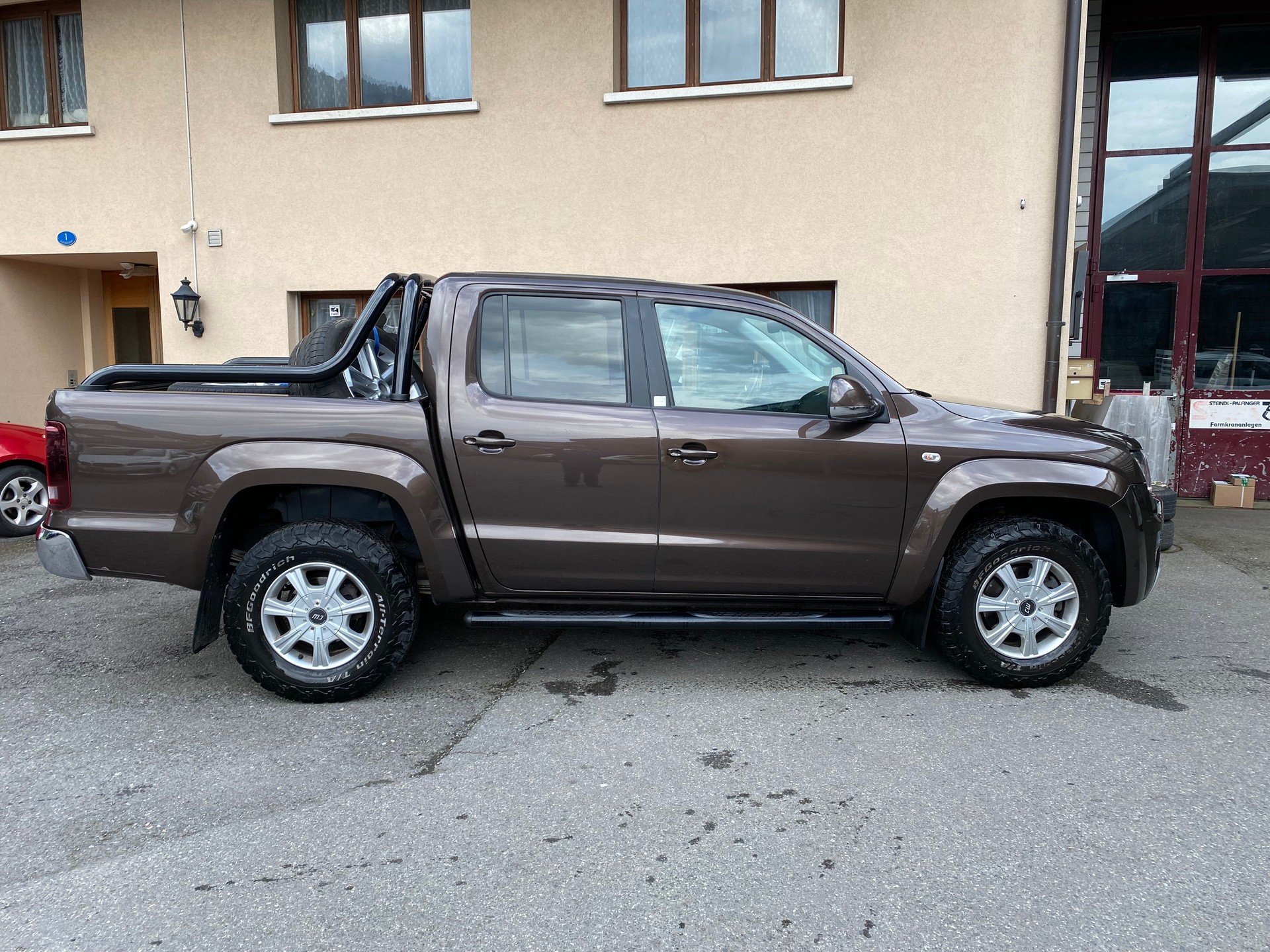 VW Amarok 3.0TDI Crossline 4Motion Automatic-image-10