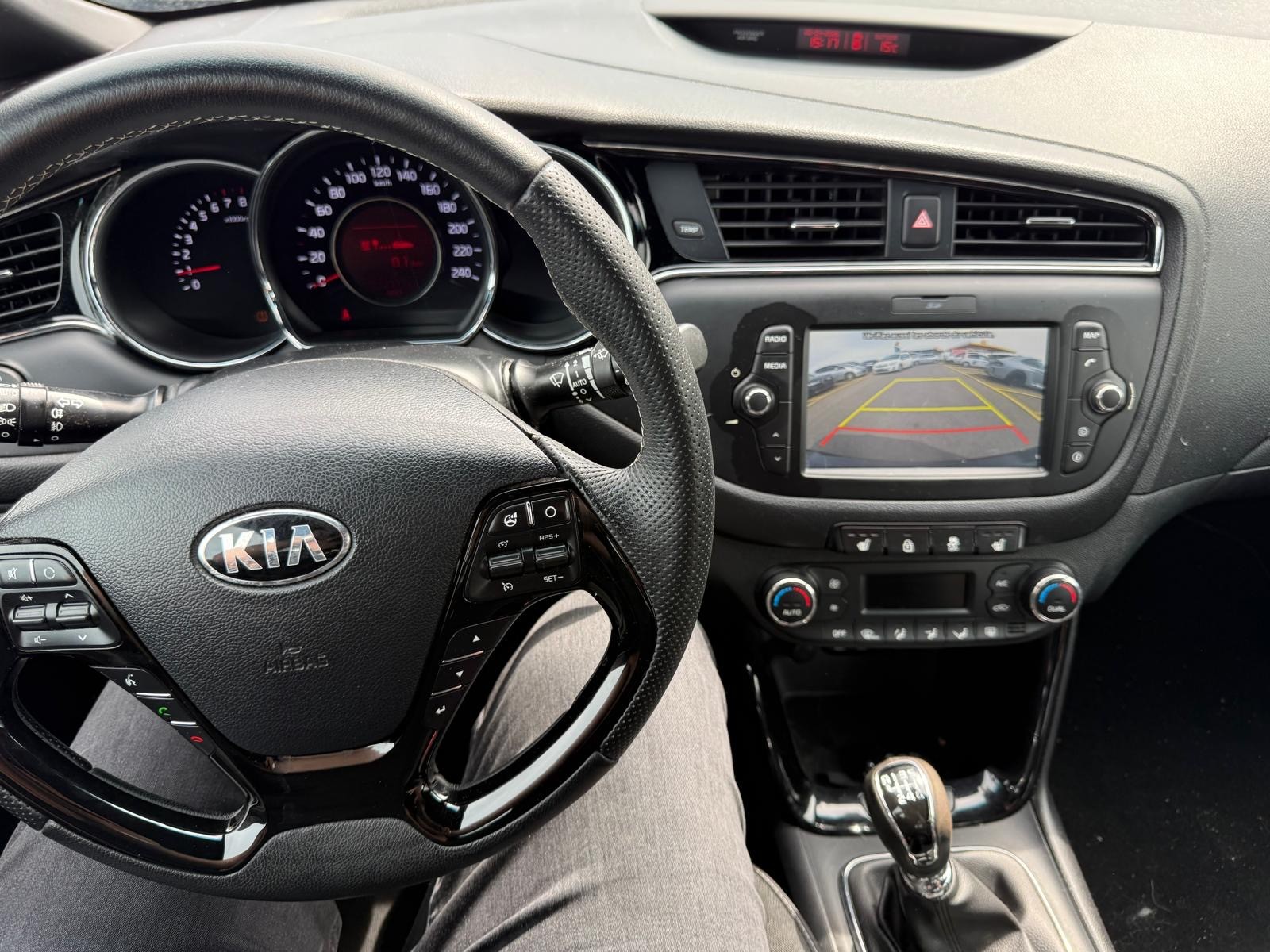 KIA Cee'd 1.0 T-GDi GT Line-image-10