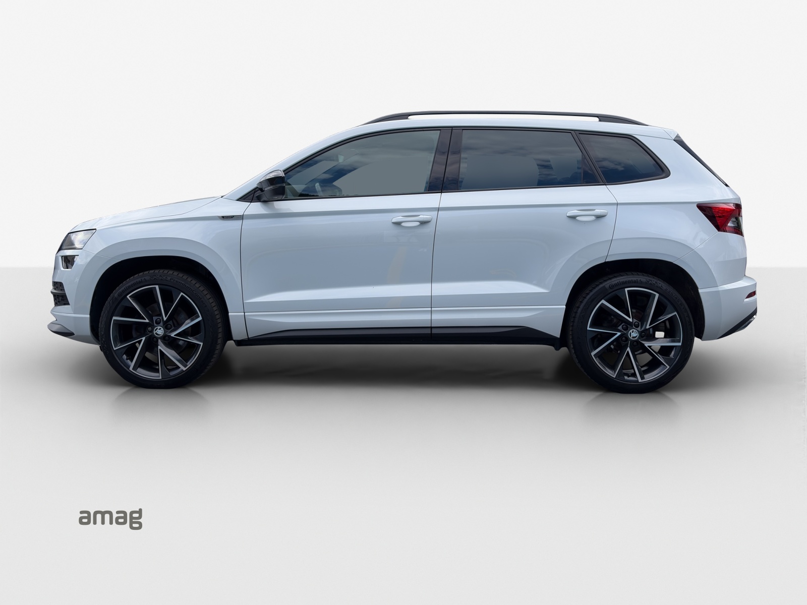 SKODA Karoq 2.0 TSI SportLine 4x4 DSG-image-1