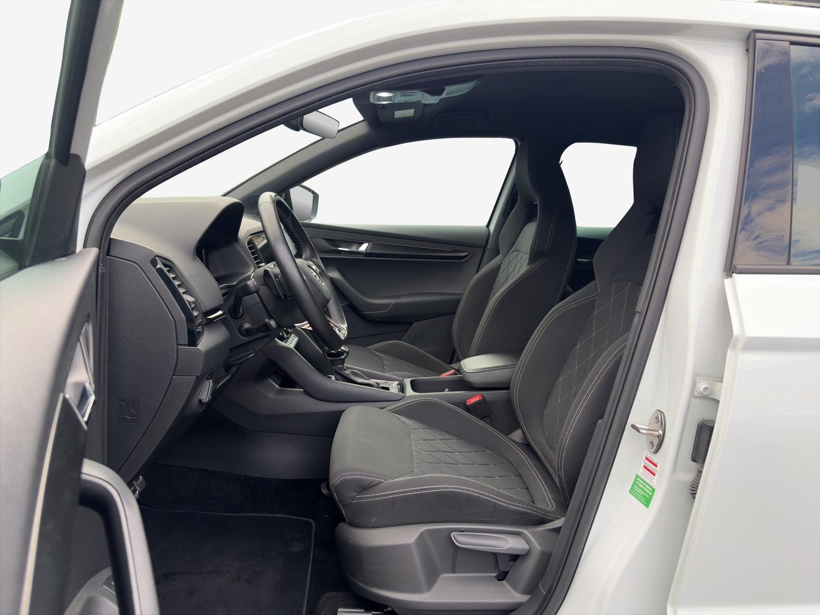 SKODA Karoq 2.0 TSI SportLine 4x4 DSG-image-7