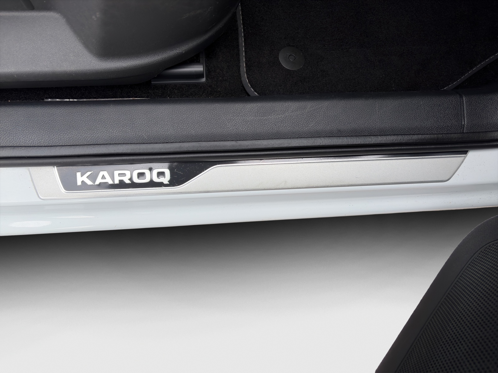 SKODA Karoq 2.0 TSI SportLine 4x4 DSG-image-15