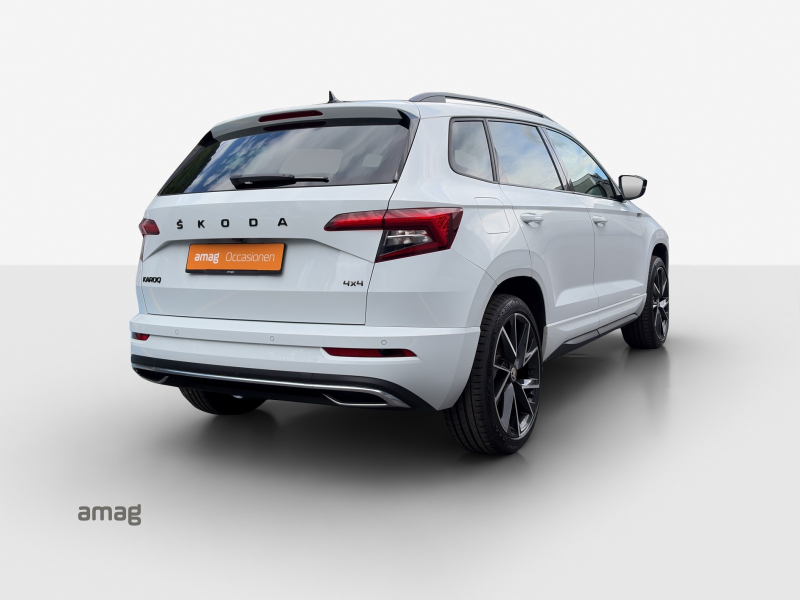SKODA Karoq 2.0 TSI SportLine 4x4 DSG-image-4