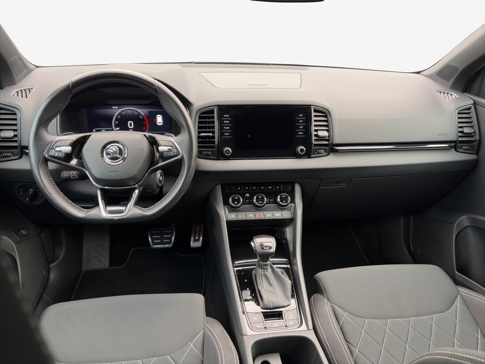 SKODA Karoq 2.0 TSI SportLine 4x4 DSG-image-8