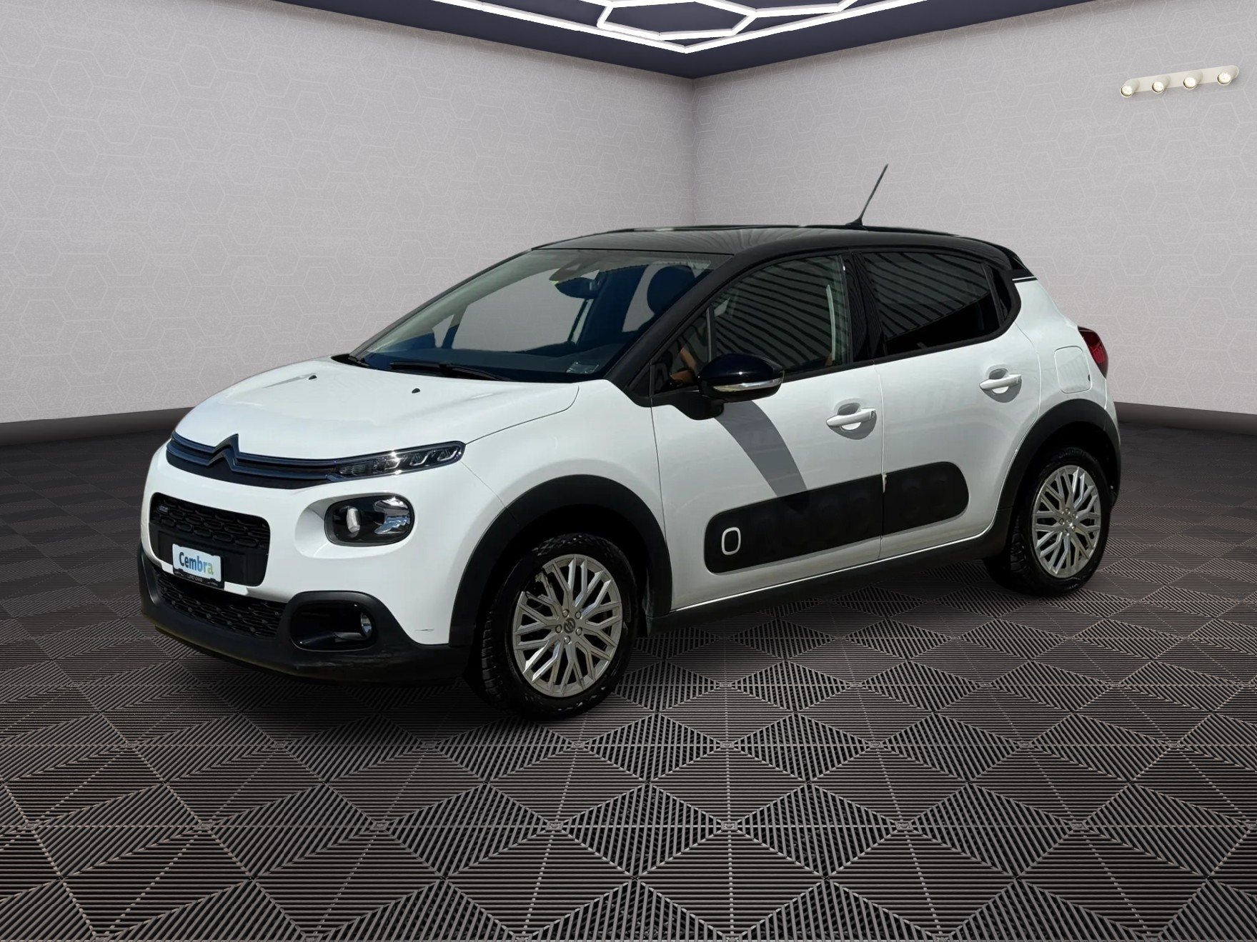 CITROEN C3 1.2i PureTech Feel-image-0
