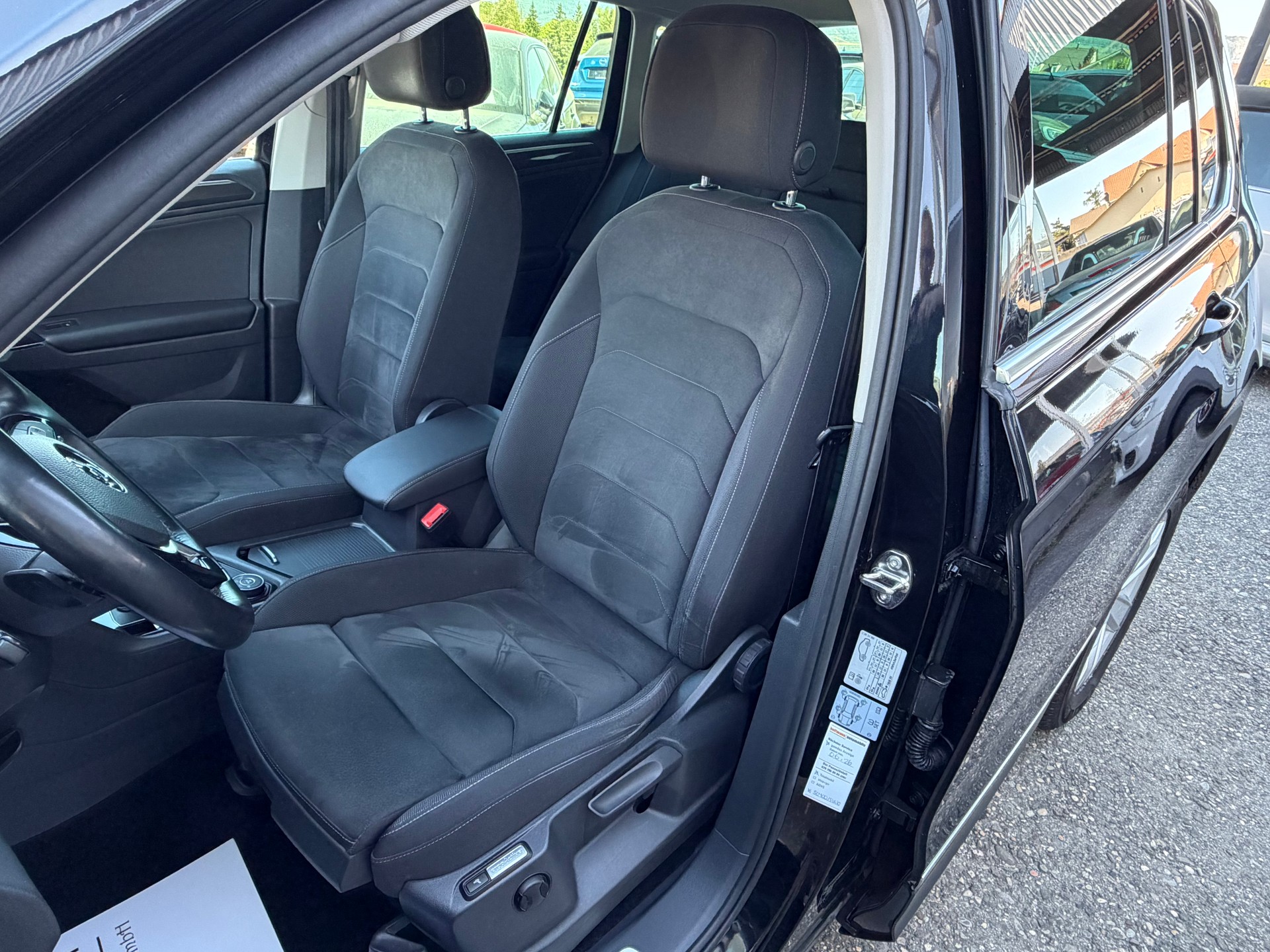 VW Tiguan 2.0TSI Highline 4Motion DSG-image-10