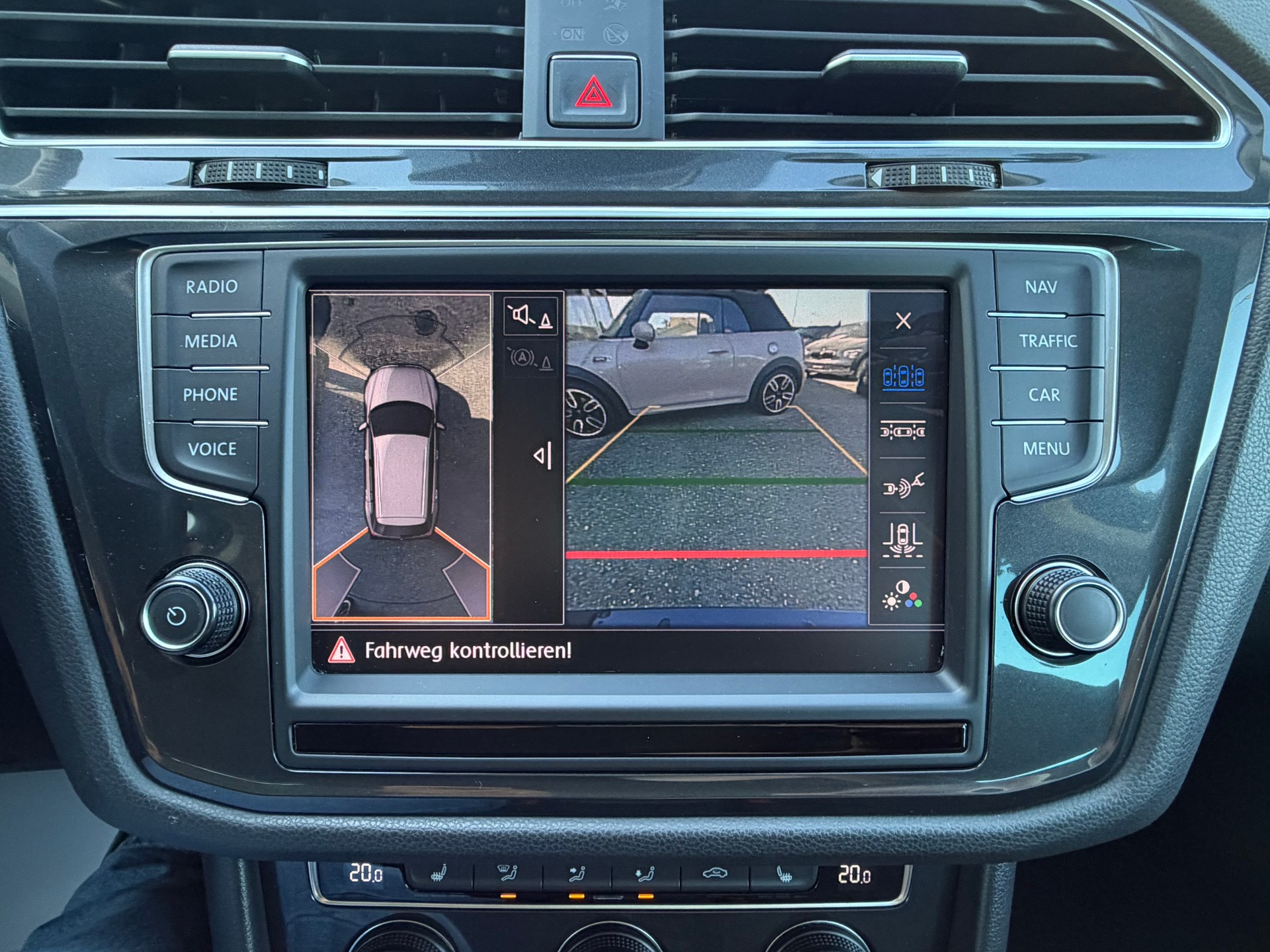 VW Tiguan 2.0TSI Highline 4Motion DSG-image-24