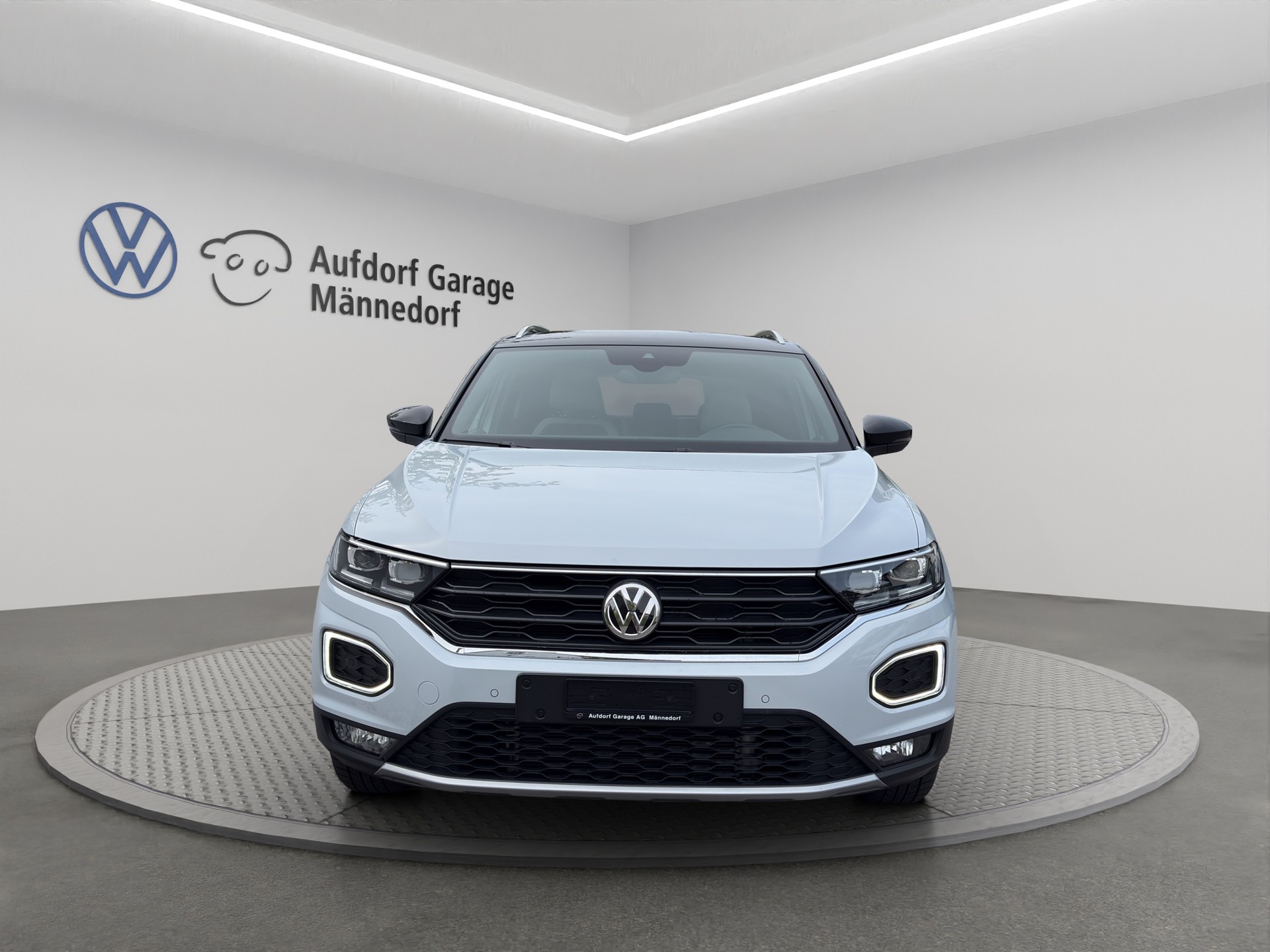 VW T-Roc 1.5 TSI EVO Sport DSG 4Motion-image-1