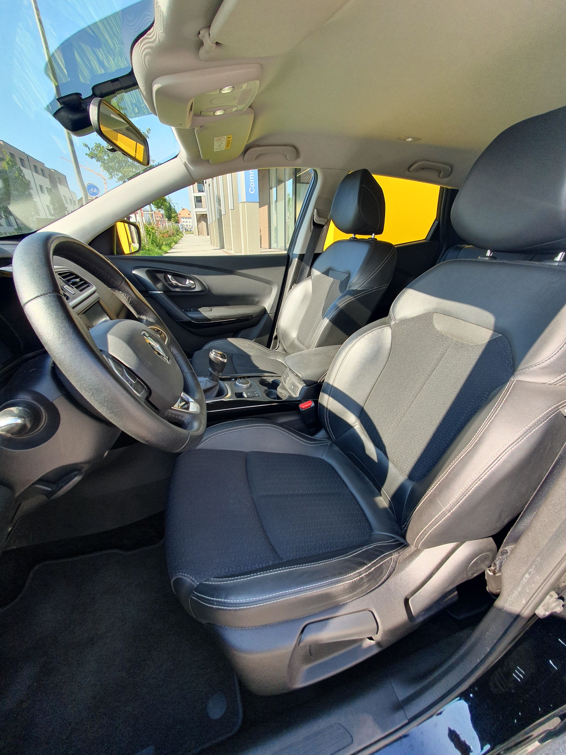 RENAULT Kadjar 1.6 dCi Zen 4x4-image-5