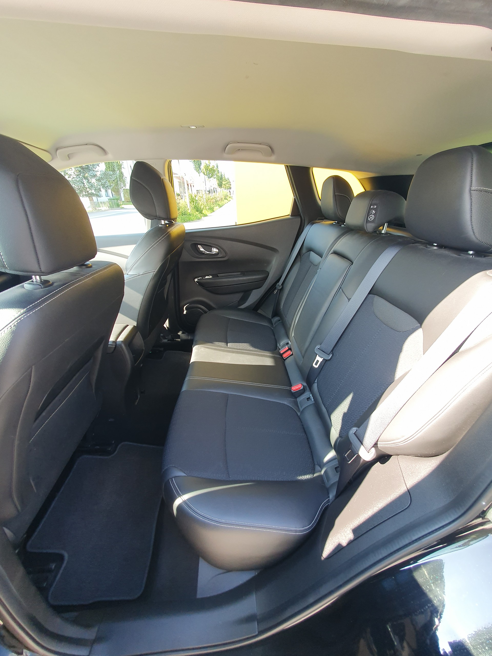 RENAULT Kadjar 1.6 dCi Zen 4x4-image-7