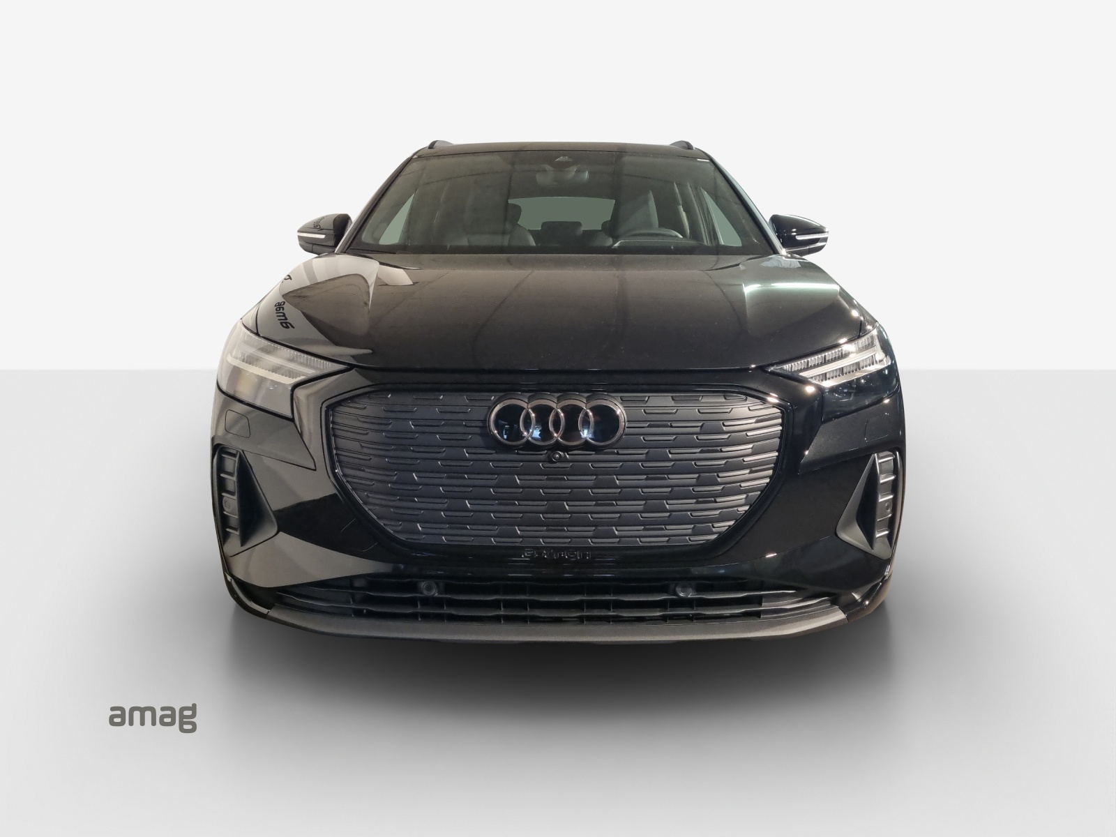 AUDI Q4 e-tron 45 Edition Swiss Ski quattro-image-6