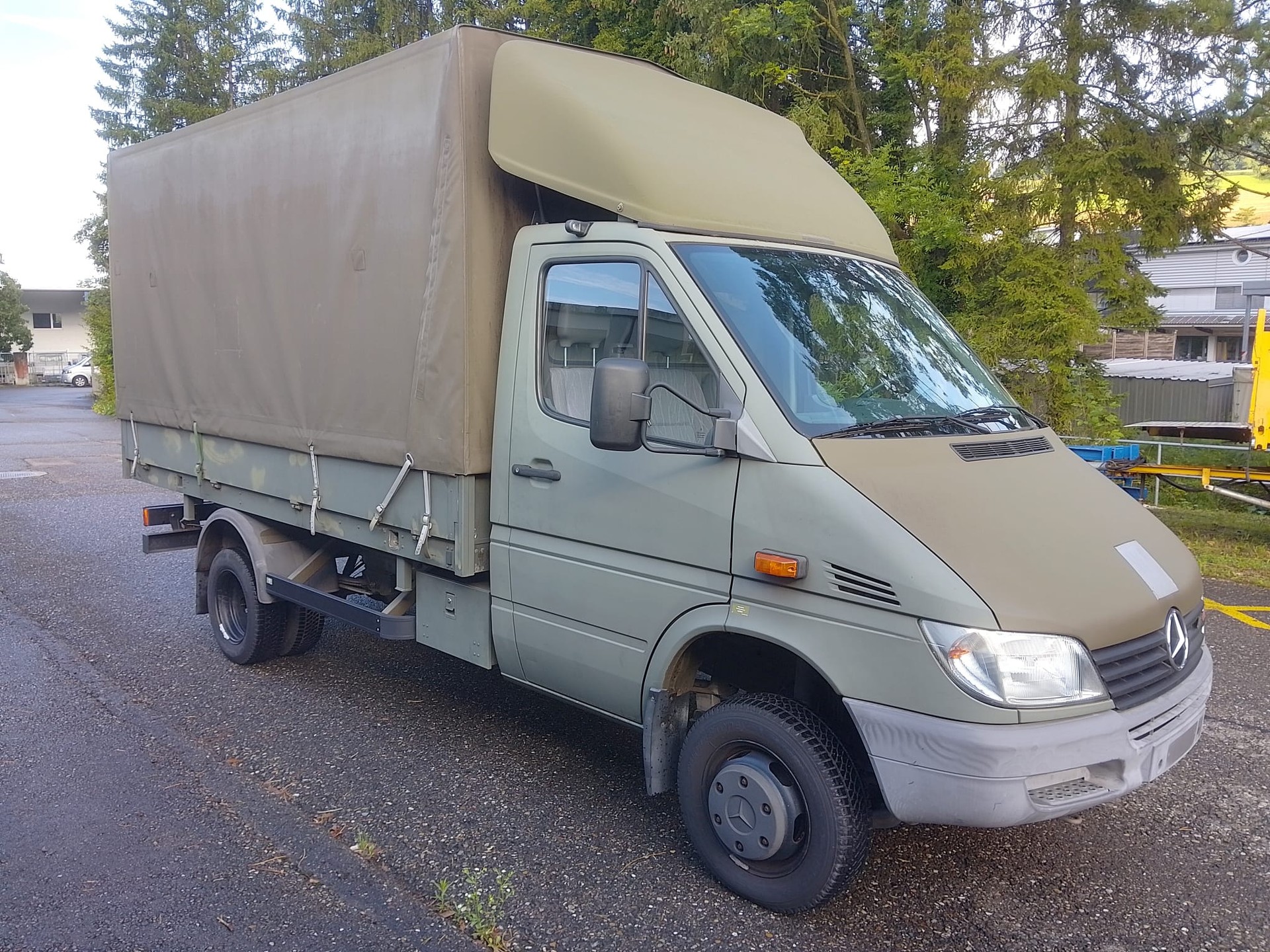 MERCEDES-BENZ SPRINTER 413 4X4