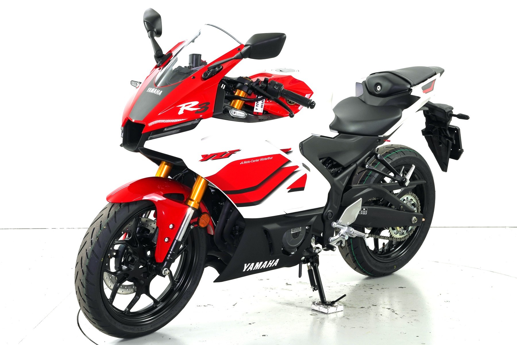 YAMAHA YZF-R3 ABS 70th Anniv.-showroom-element-1