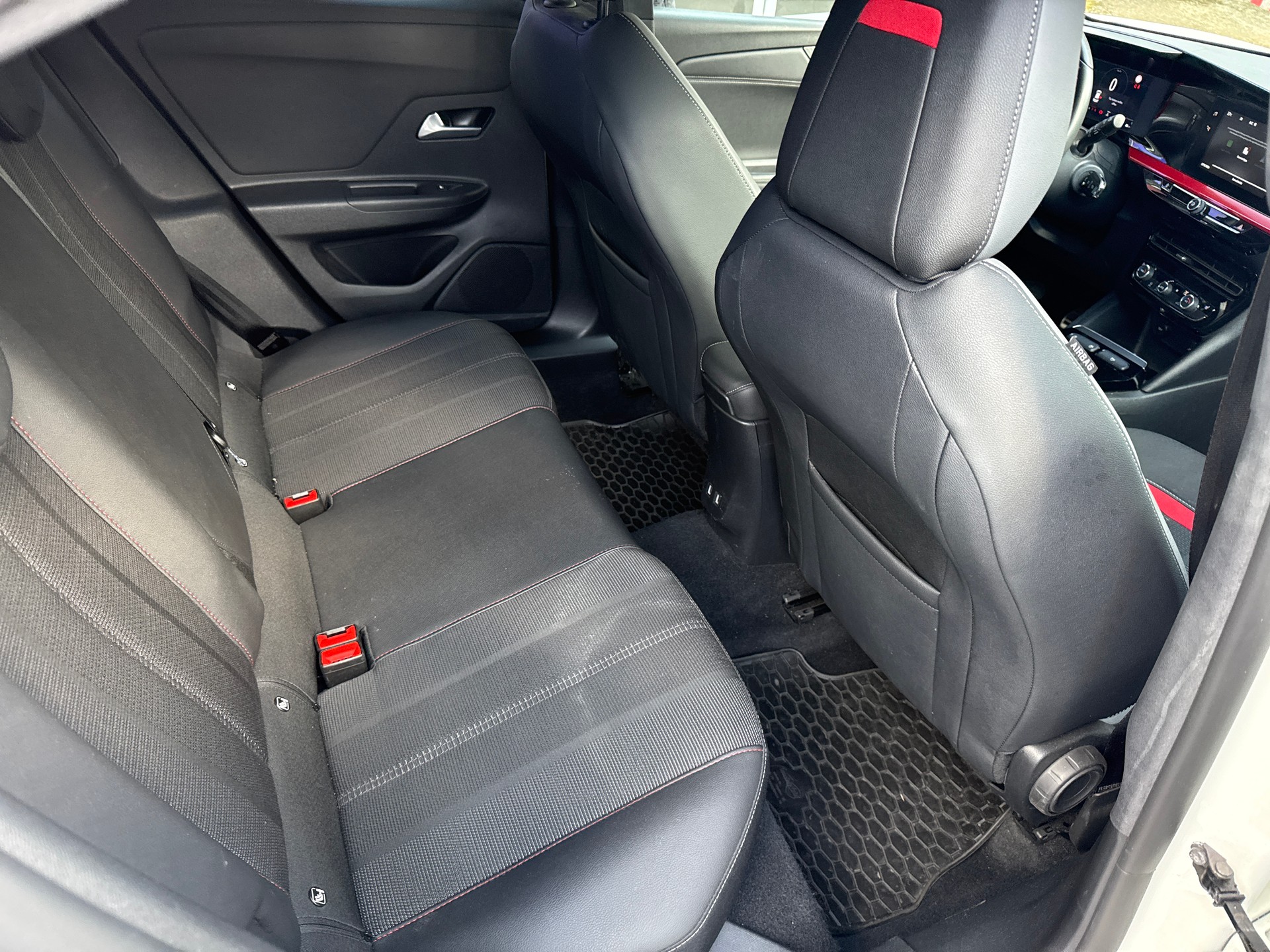 OPEL Mokka 1.2 Direct Injection Turbo GS Line Aut.-image-13