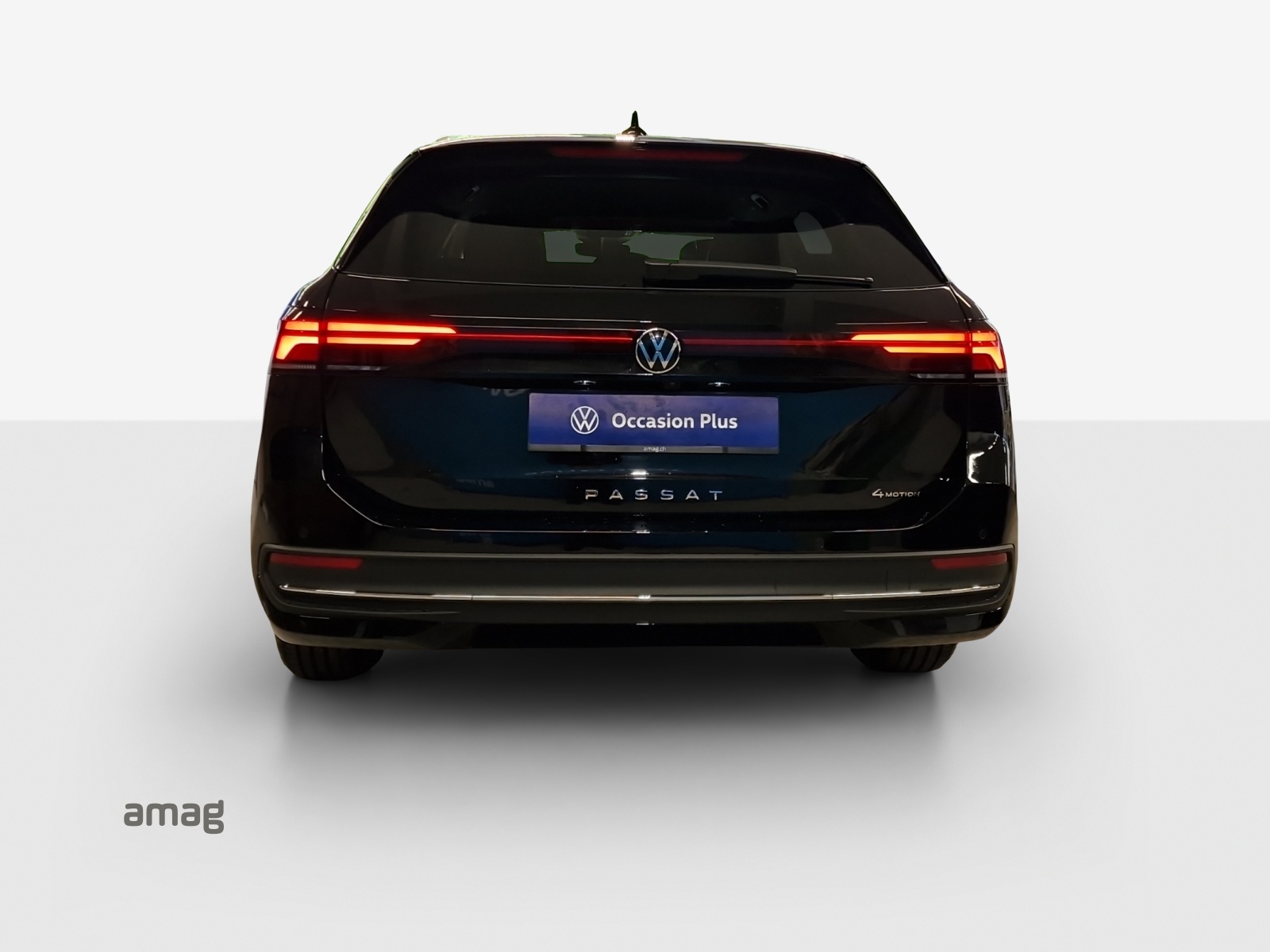 VW Passat Variant 2.0 TDI evo Business 4 Motion DSG-image-3