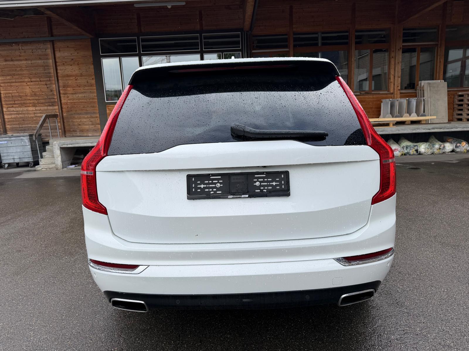 VOLVO XC90-image-5