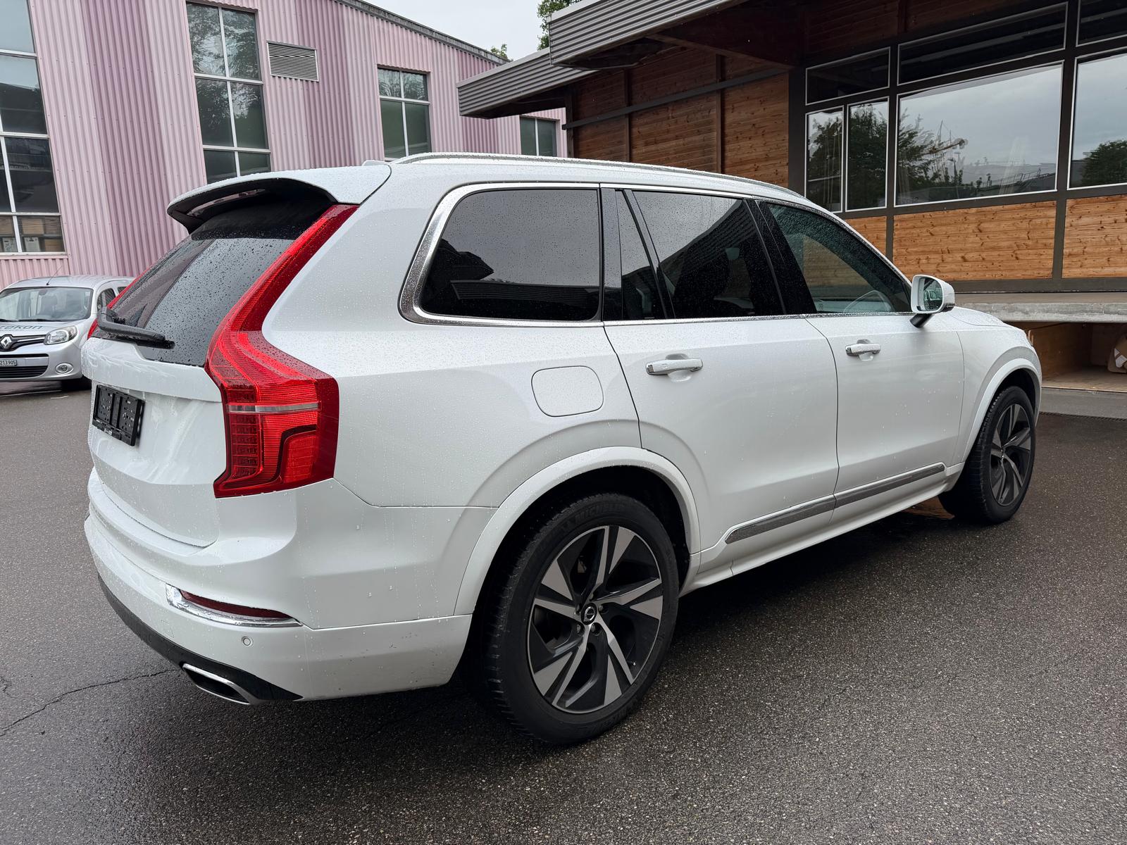 VOLVO XC90-image-3