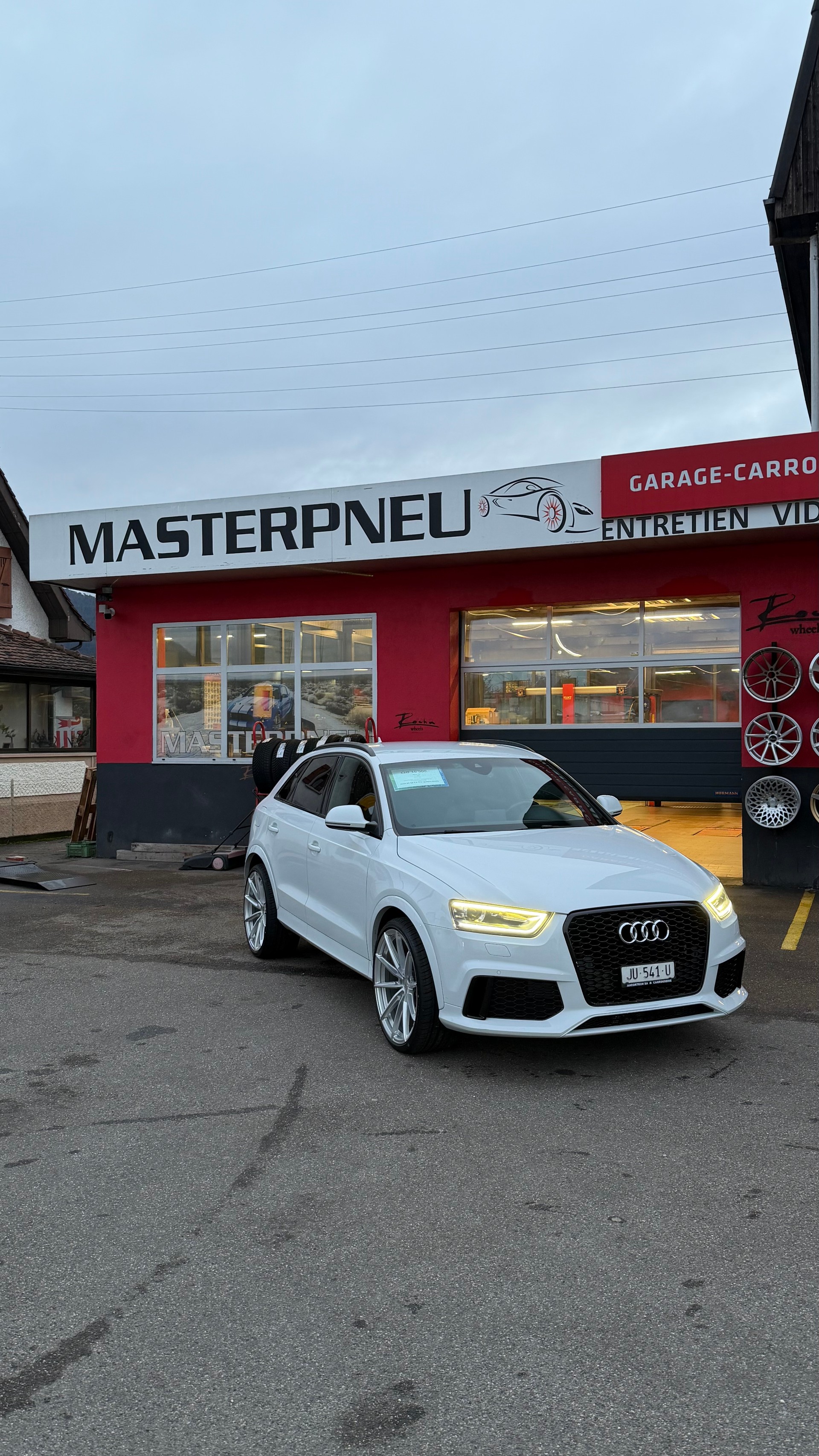 AUDI RS Q3 2.5 TFSI quattro S-tronic-image-6