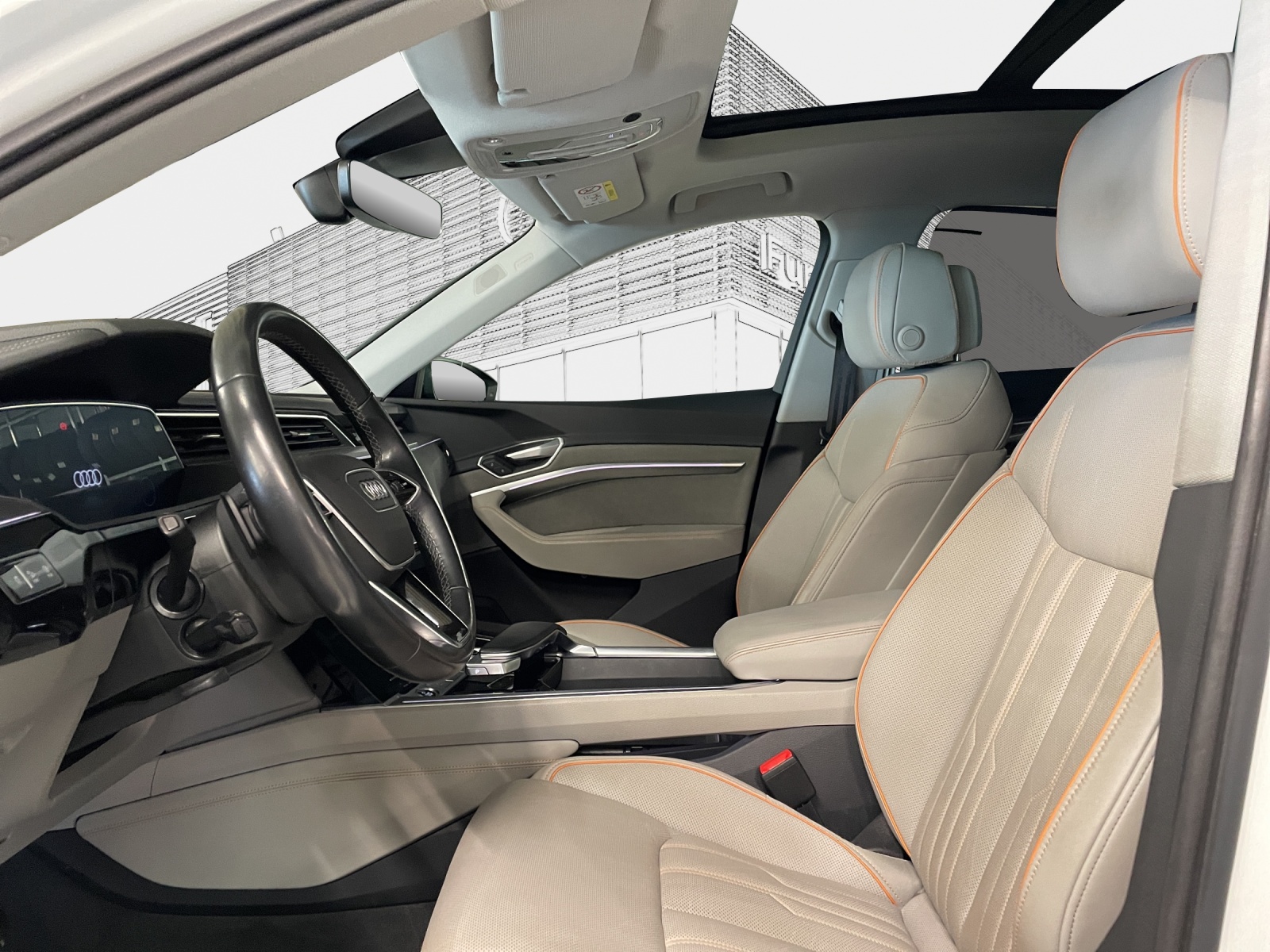 AUDI e-tron 55 Sportback S Line quattro-image-9