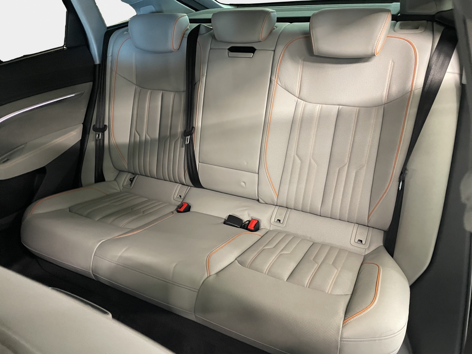 AUDI e-tron 55 Sportback S Line quattro-image-11