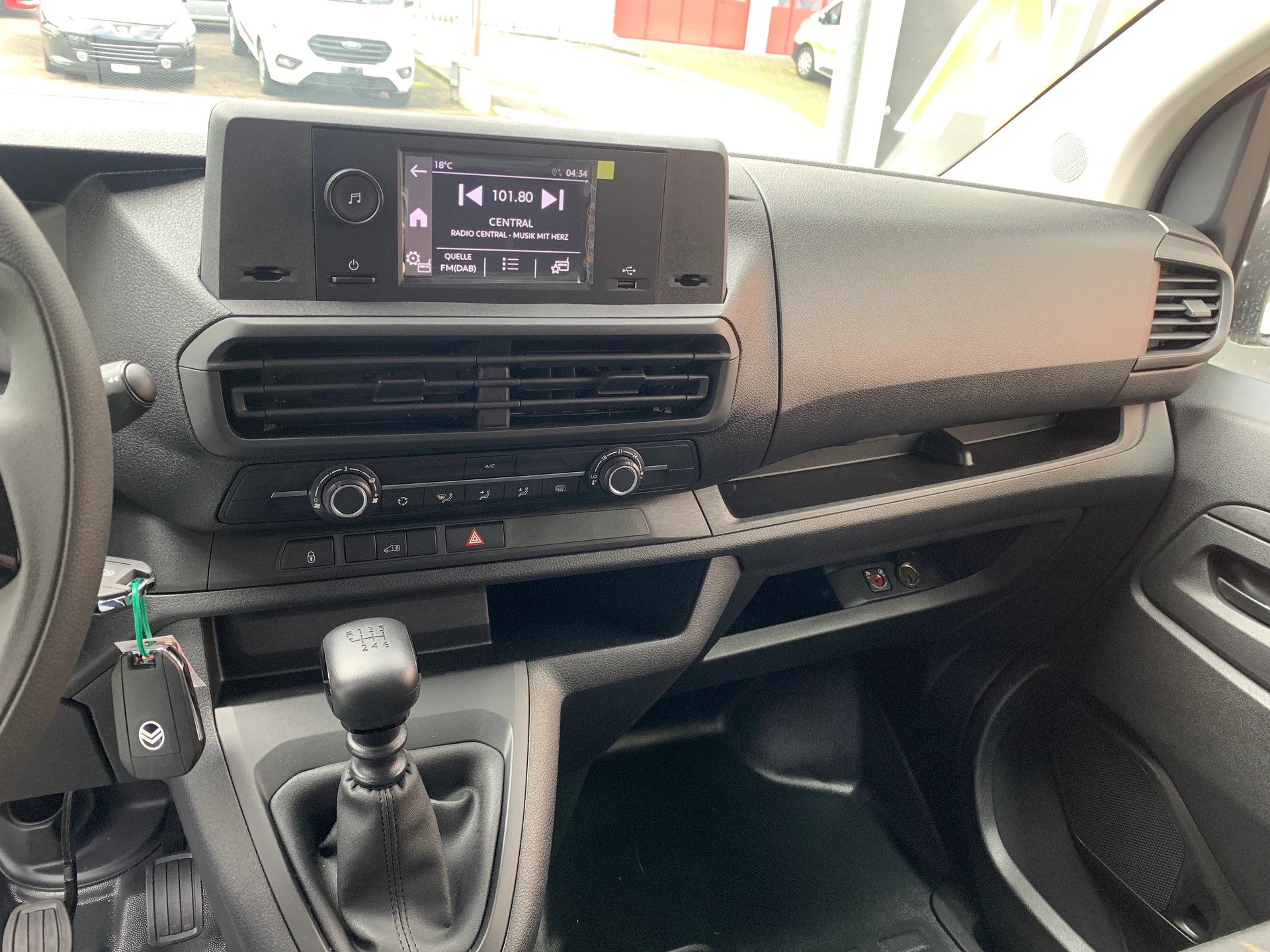 CITROEN Jumpy 2.0 BlueHDi 145 XL-showroom-element-3