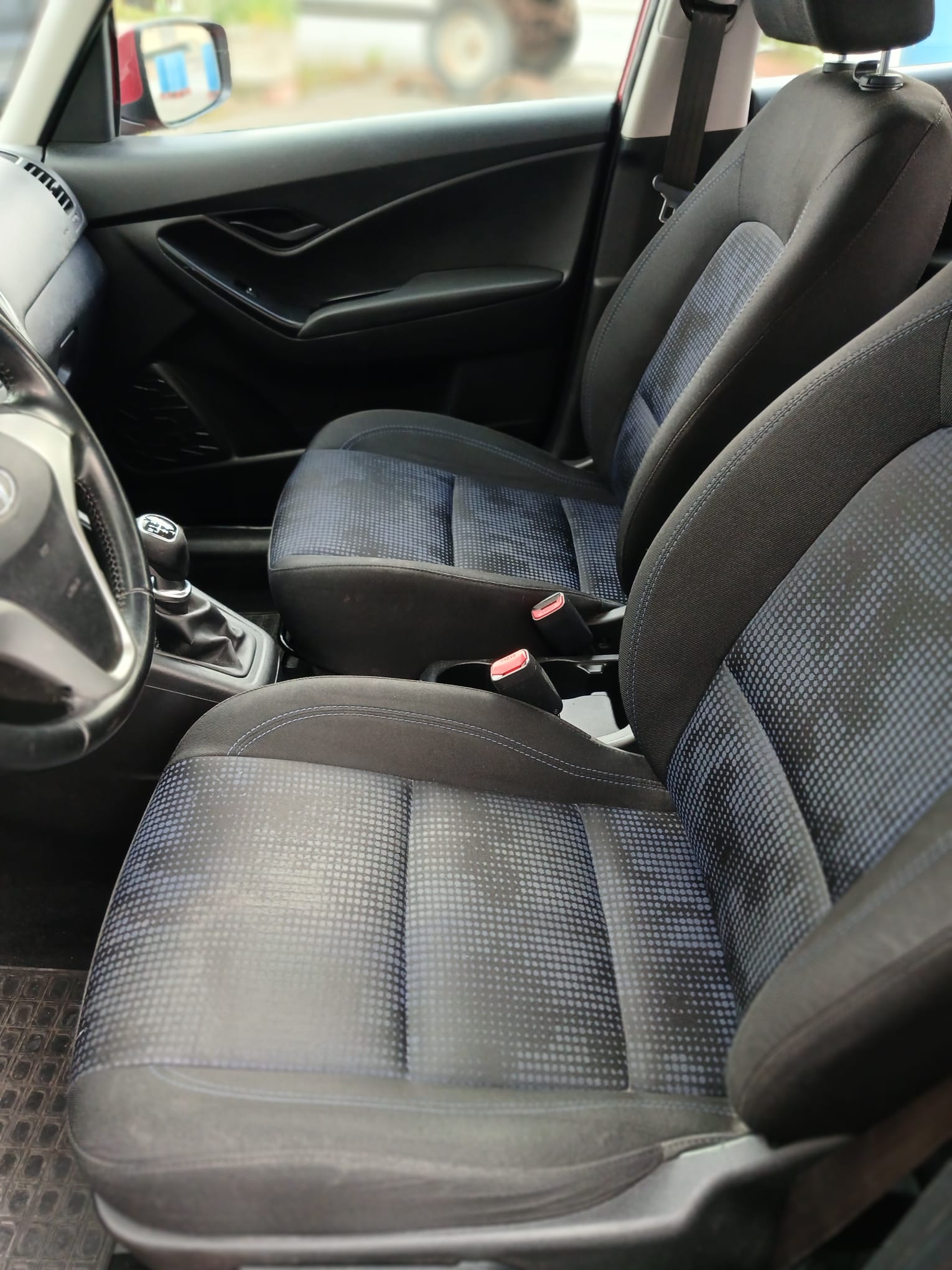 HYUNDAI iX20 1.4 Comfort-image-9