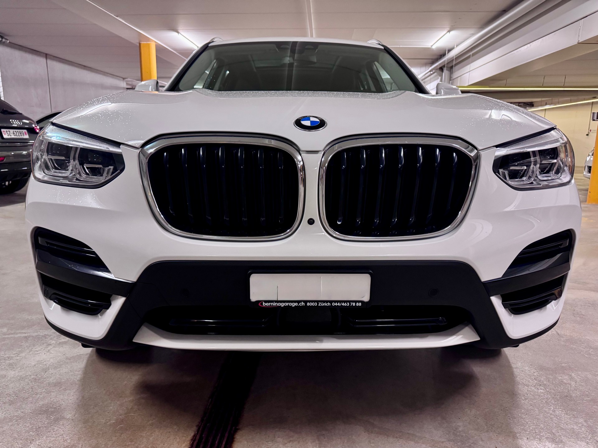 BMW 30e xDrive-image-1