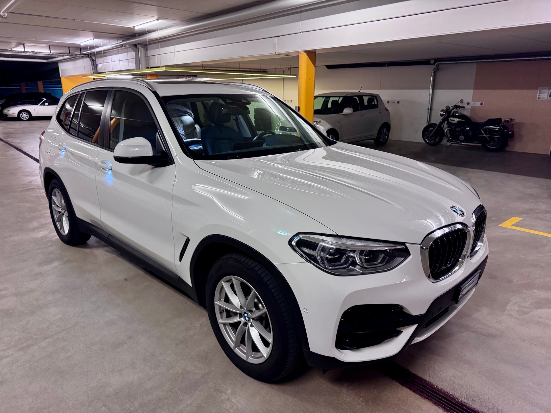 BMW 30e xDrive-image-0