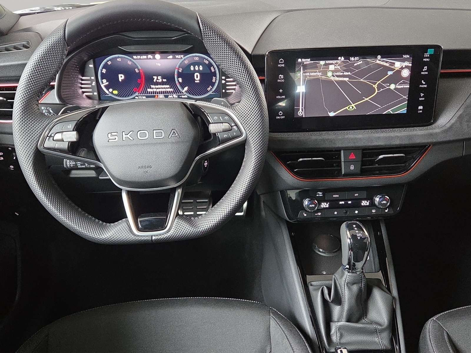 SKODA Kamiq 1.5 TSI Dynamic DSG-image-7