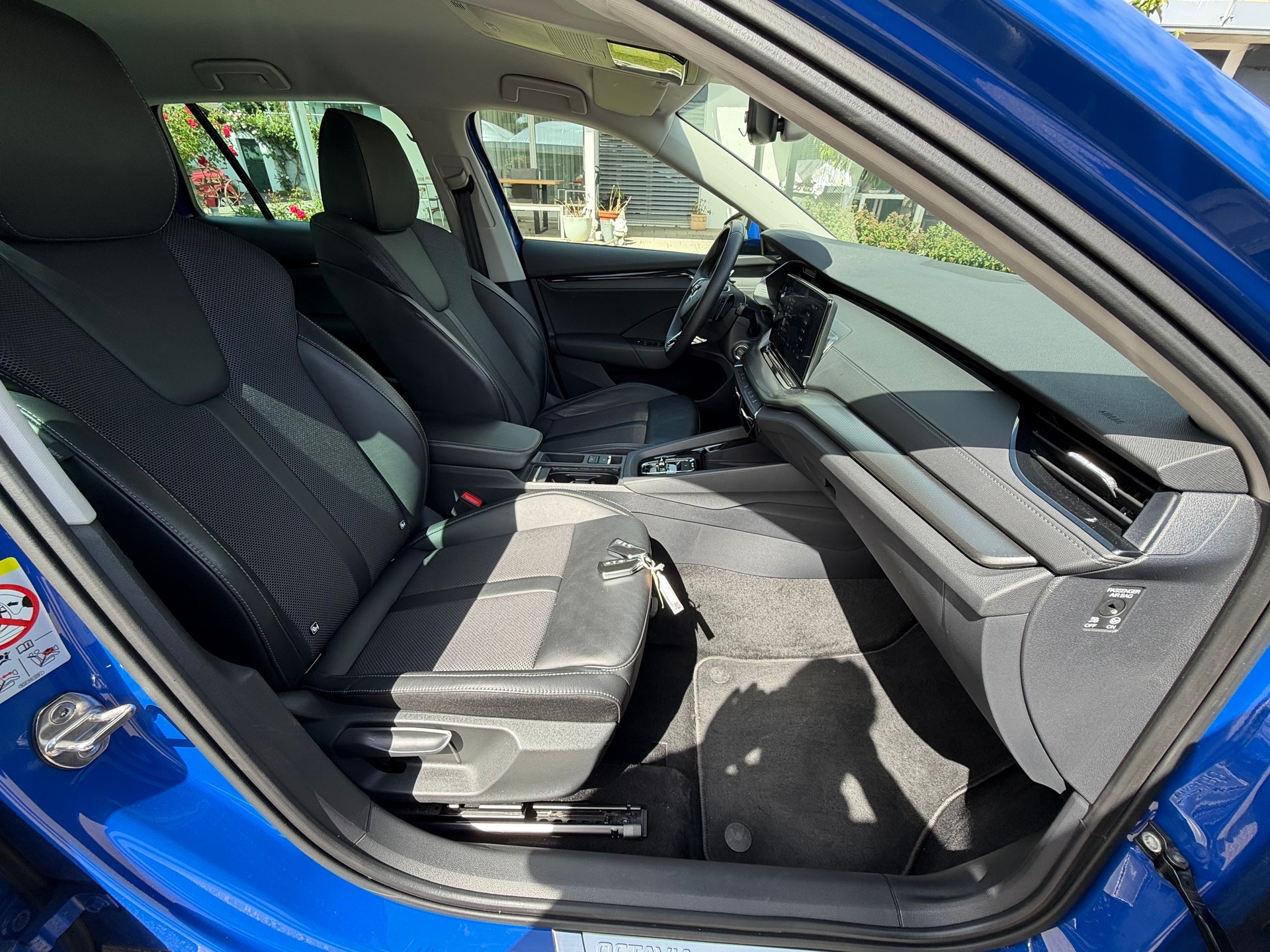 SKODA Octavia Combi 2.0 TSI Ambition DSG 4x4-image-8