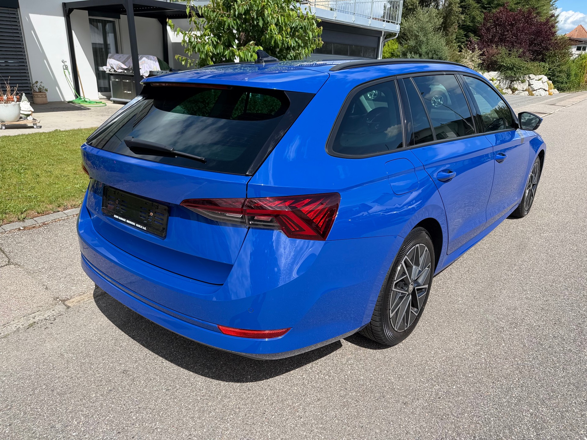 SKODA Octavia Combi 2.0 TSI Ambition DSG 4x4-image-5