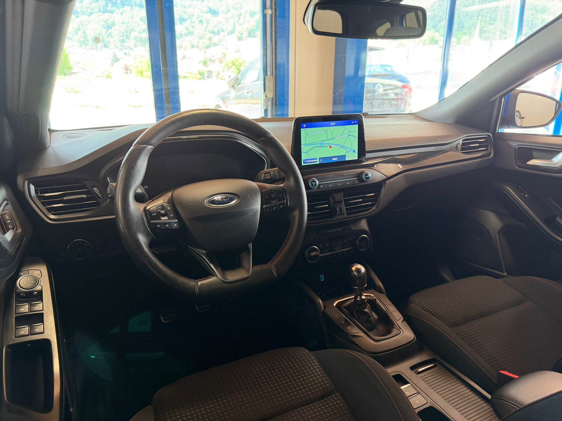 FORD Focus 1.5 SCTi ST Line-image-13