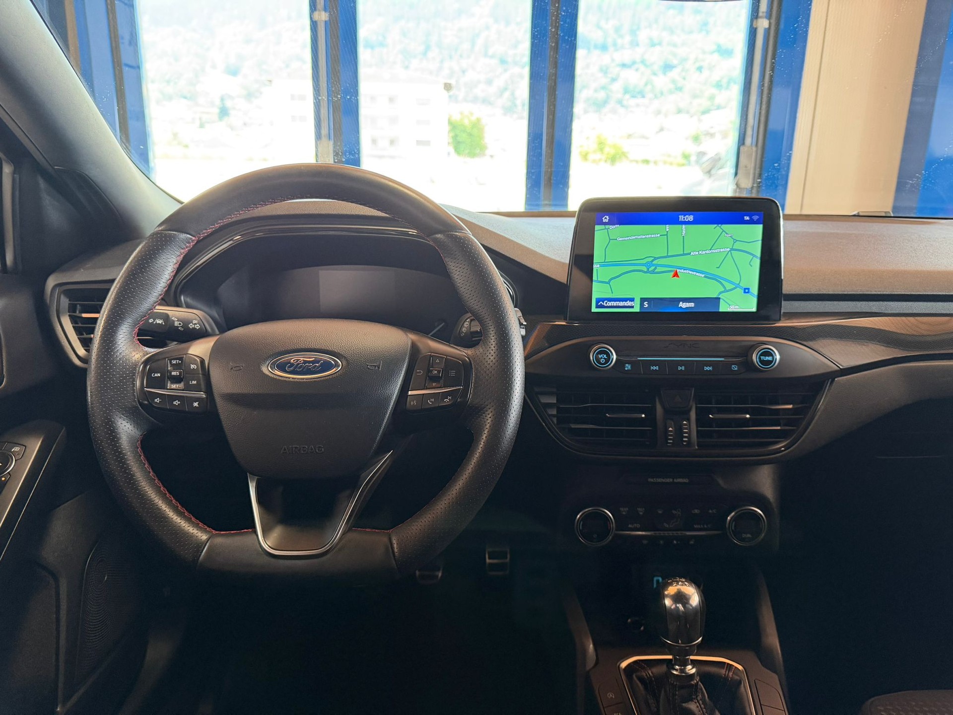 FORD Focus 1.5 SCTi ST Line-image-12