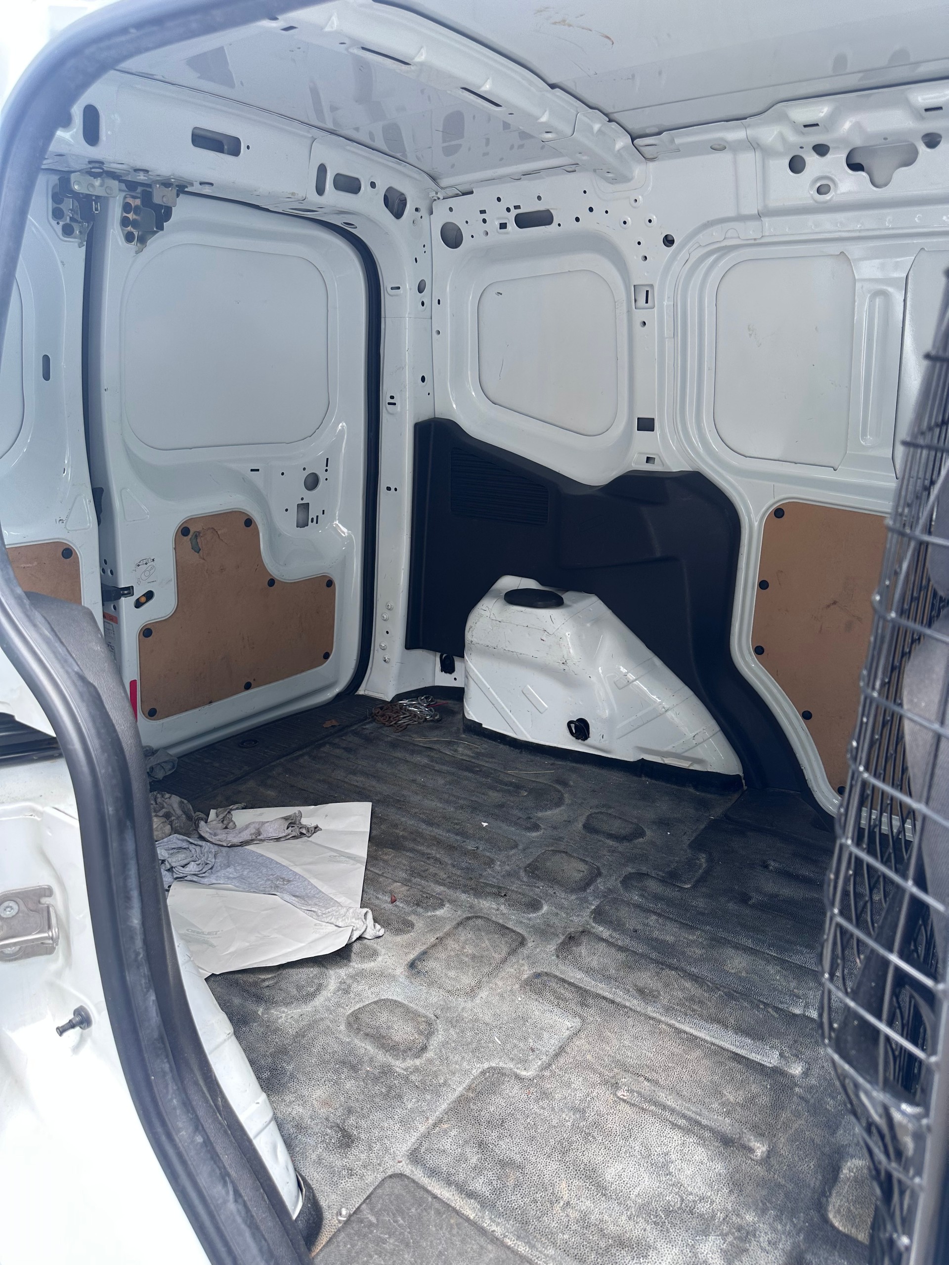 FORD Transit Courier Van 1.0 EcoBoost Ambiente-image-6