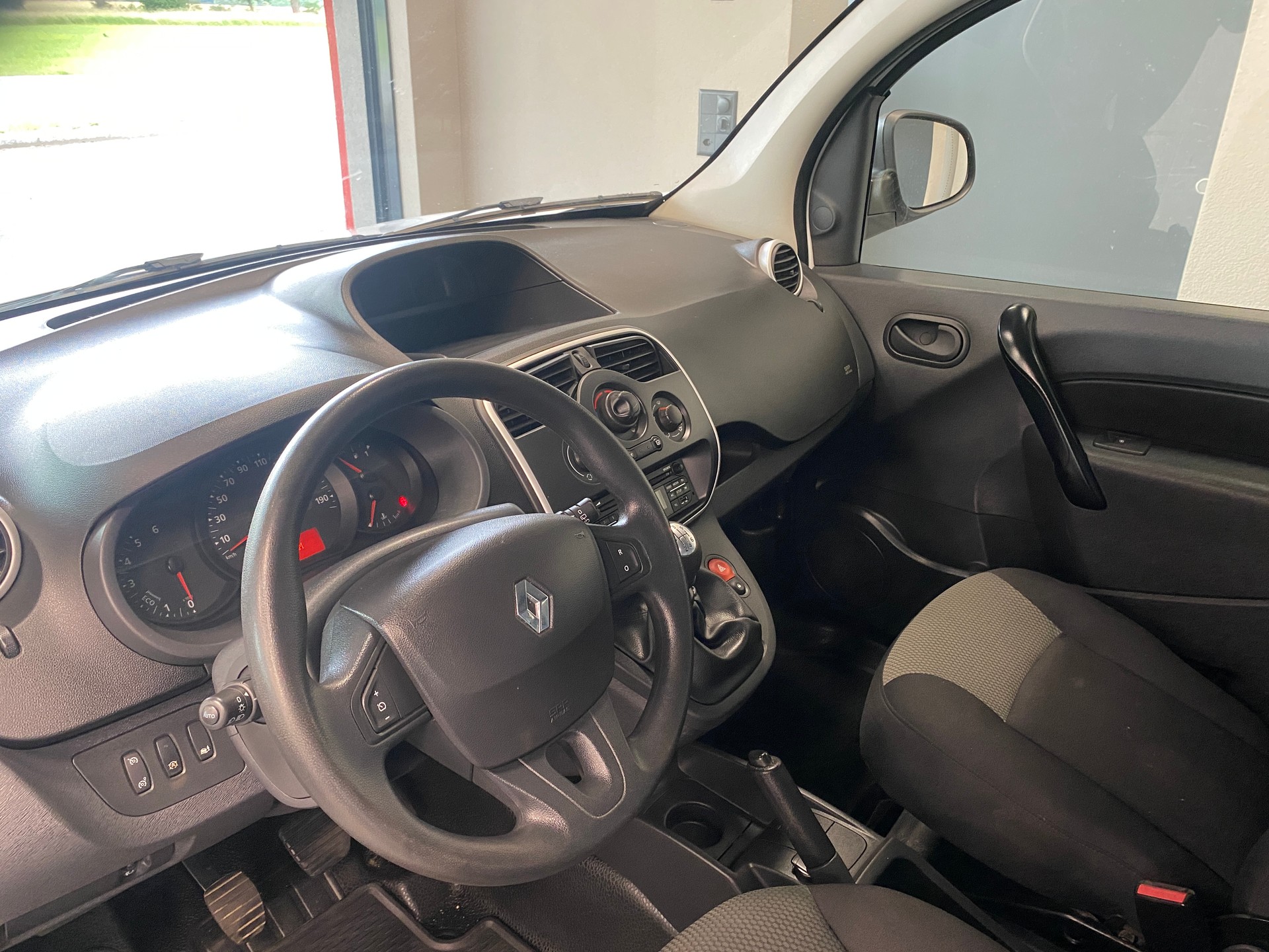 RENAULT Kangoo Maxi dCi 95 ENERGY Business 2 Pl./2 pl.-image-4