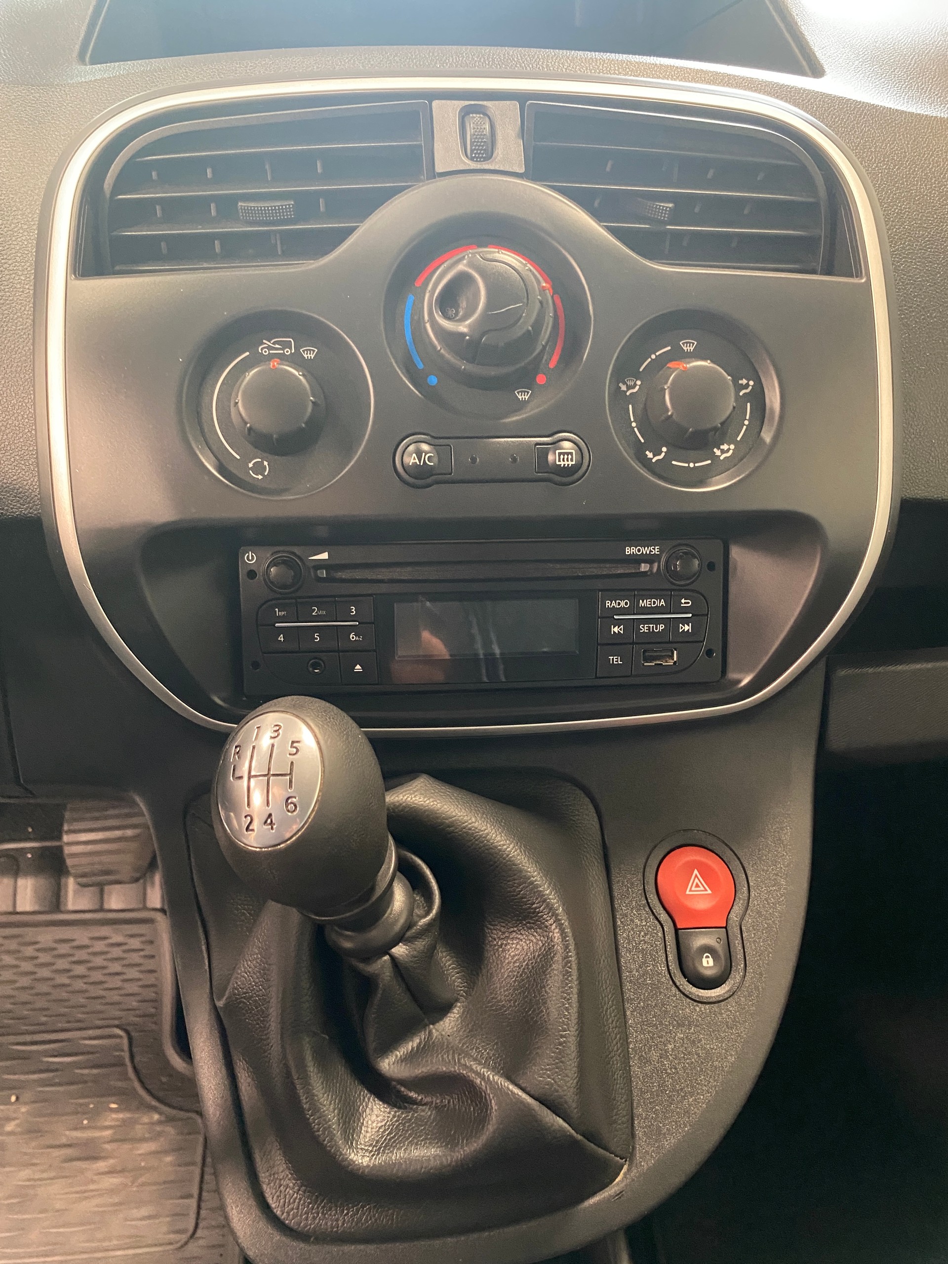 RENAULT Kangoo Maxi dCi 95 ENERGY Business 2 Pl./2 pl.-image-8